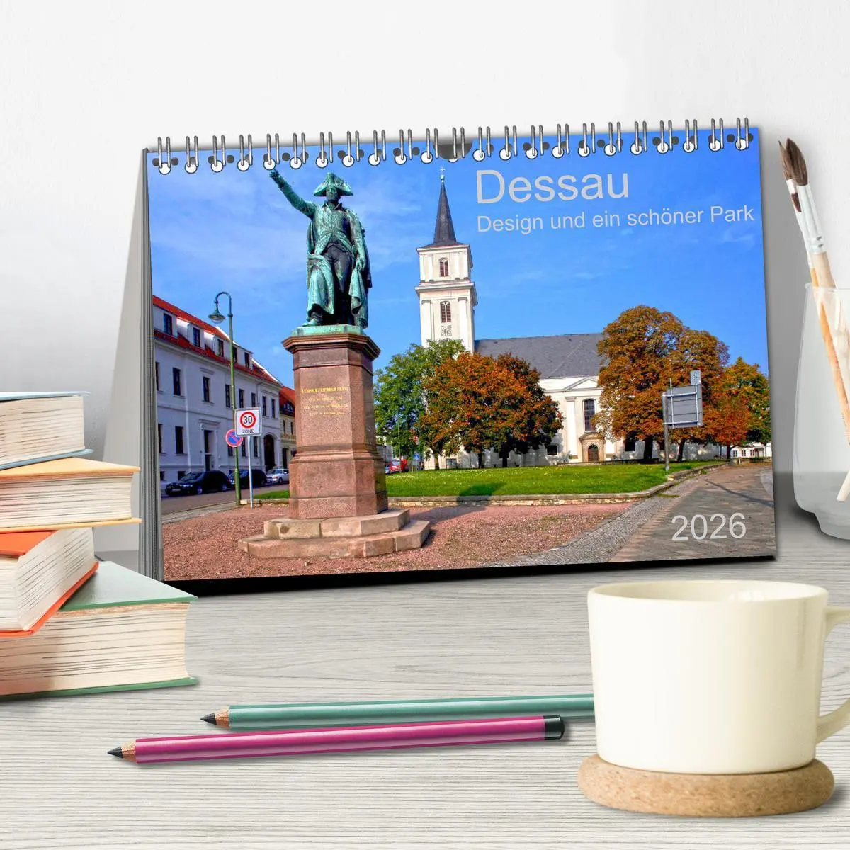 Bild: 9783457766019 | Dessau Design und ein schöner Park (Tischkalender 2026 DIN A5...