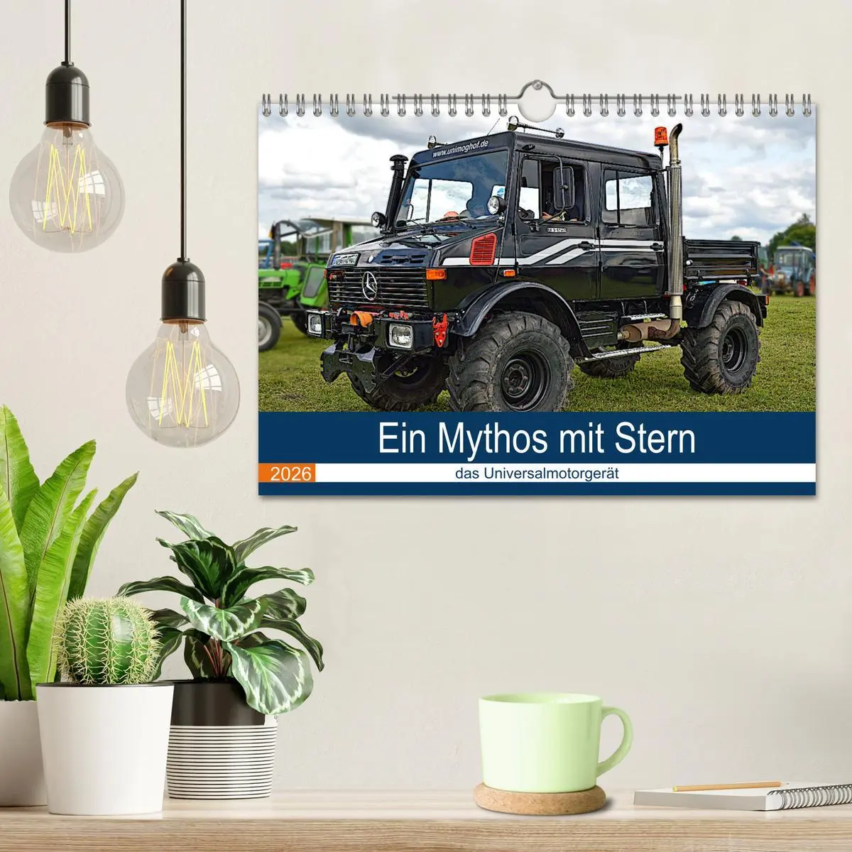 Bild: 9783457846919 | Ein Mythos mit Stern - das Universalmotorgerät (Wandkalender 2026...