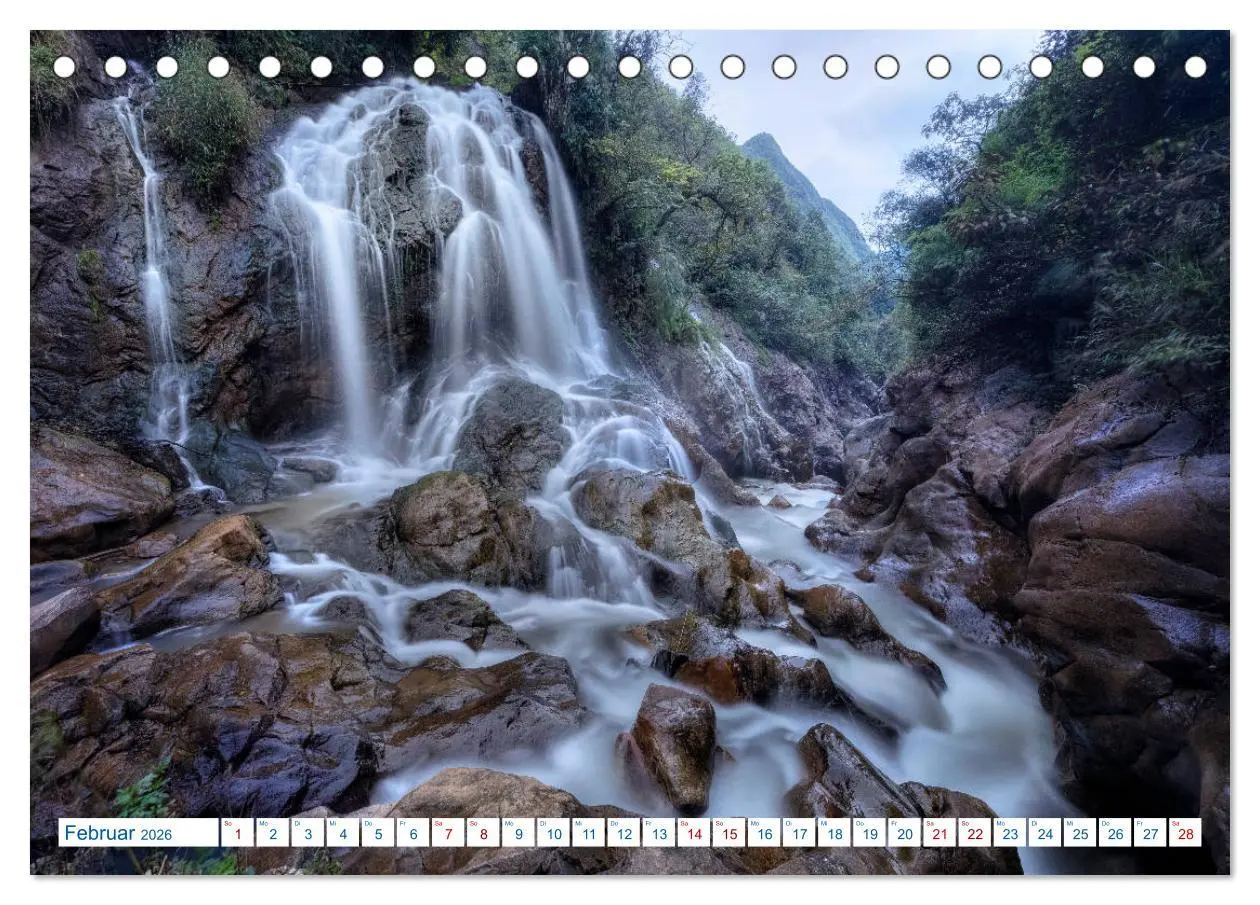 Bild: 9783457867419 | Asien Pur: Vietnam (Tischkalender 2026 DIN A5 quer), CALVENDO...
