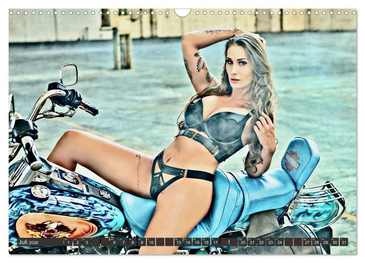 Bild: 9783457399019 | Motorräder und Sexy Girls (Wandkalender 2026 DIN A3 quer), CALVENDO...