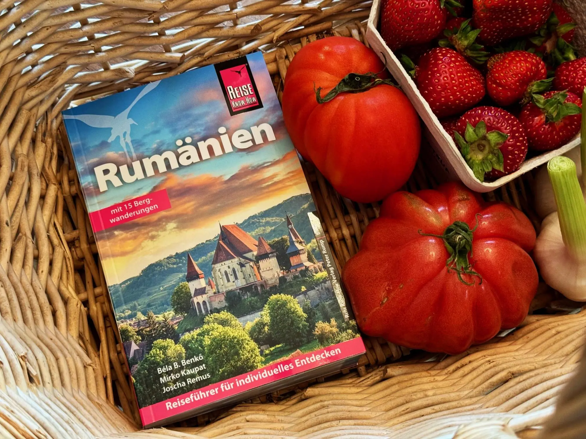 Bild: 9783831780020 | Reise Know-How Reiseführer Rumänien | mit 15 Bergwanderungen | Buch