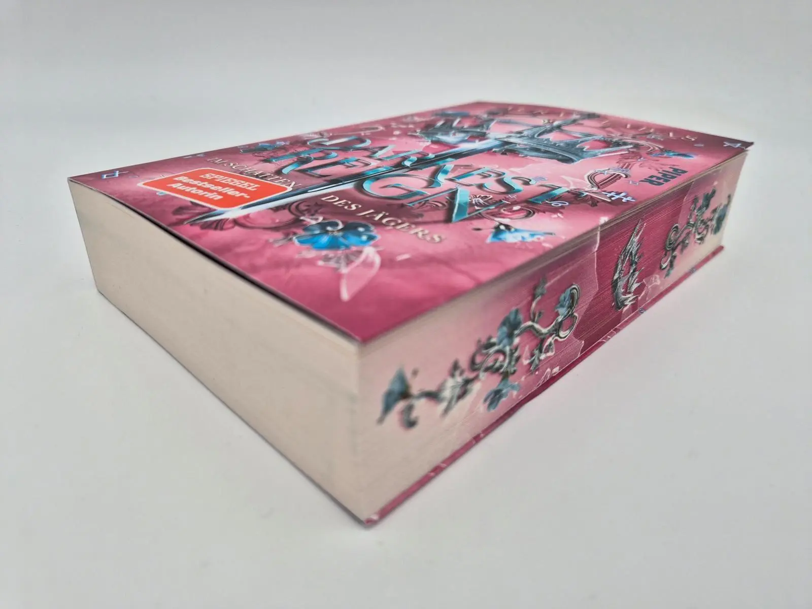 Bild: 9783492710220 | Darkest Reign - Im Schatten des Jägers | Laura Labas | Taschenbuch