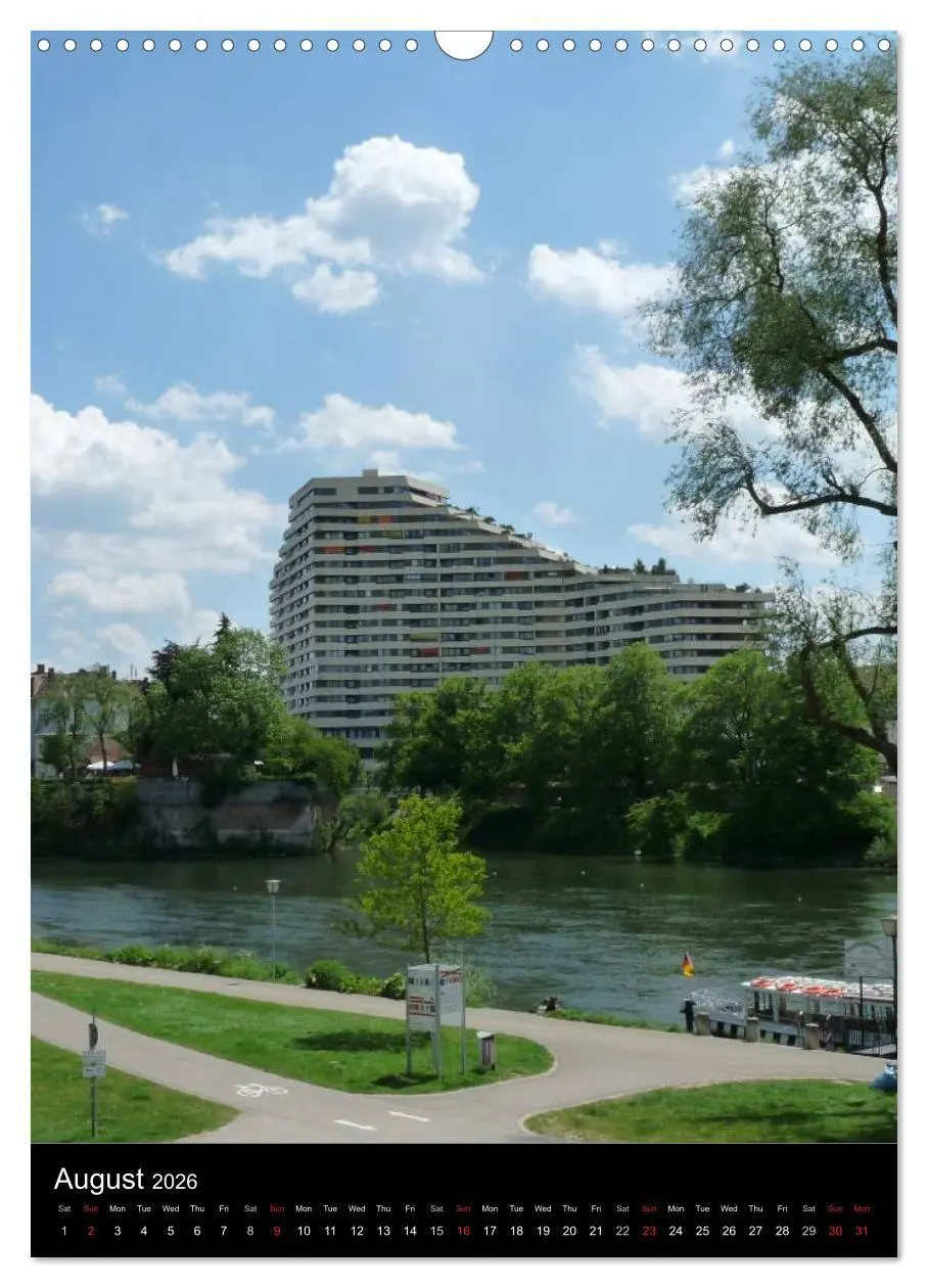 Bild: 9783516581720 | Ulm, City on the River Danube / UK-Version (Wall Calendar 2026 DIN...