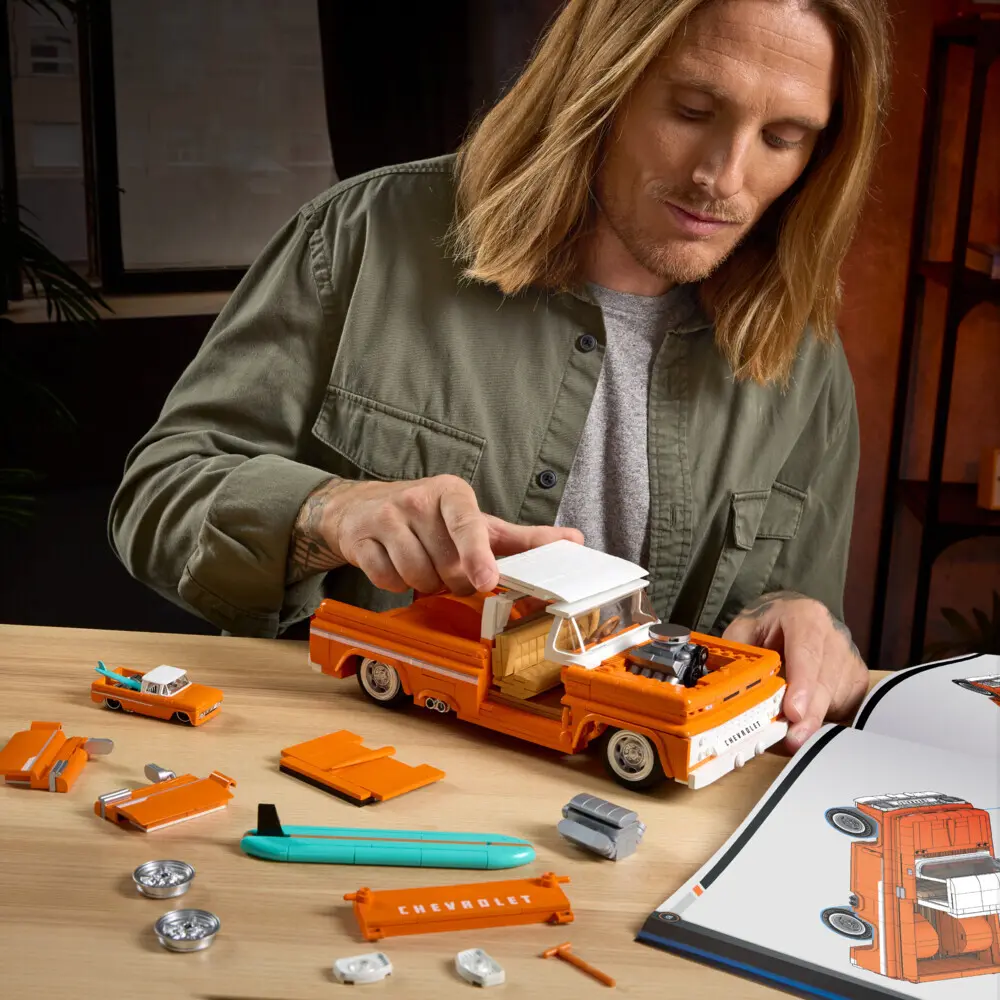Bild: 194735304820 | Mattel Brick Shop HW ELITE SERIES CHEVY | Offene Verpackung | JFT20
