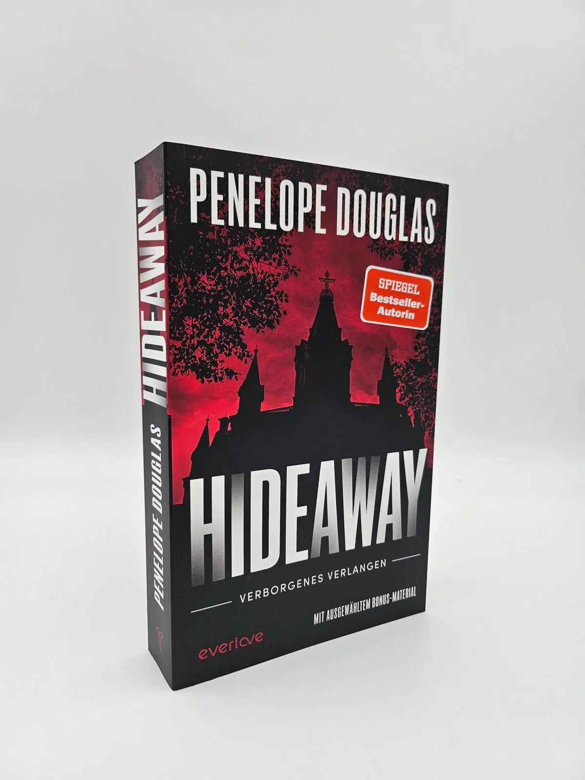 Bild: 9783492065320 | Hideaway - Verborgenes Verlangen | Penelope Douglas | Taschenbuch