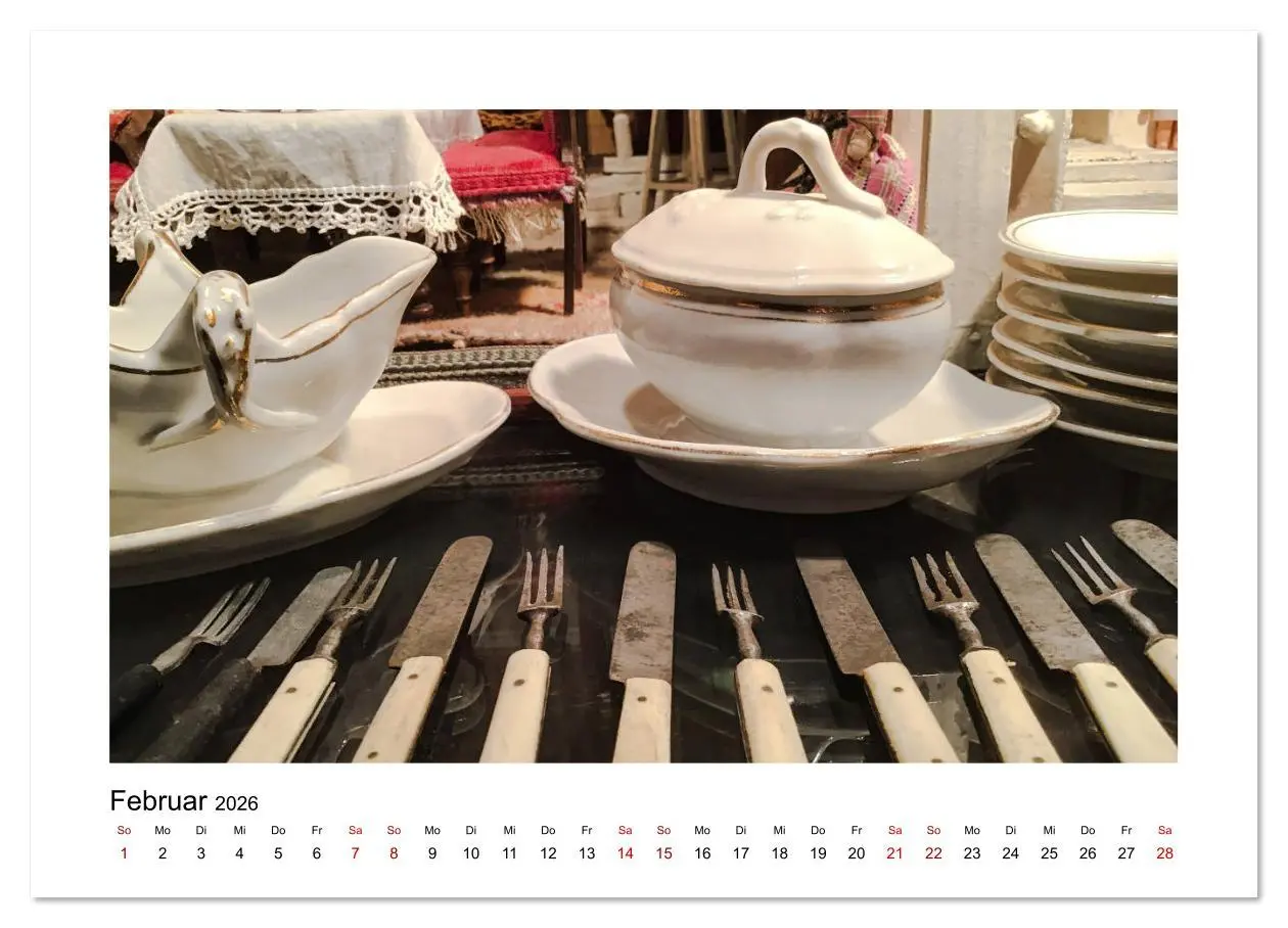 Bild: 9783516236620 | Altes Puppengeschirr (Wandkalender 2026 DIN A2 quer), CALVENDO...