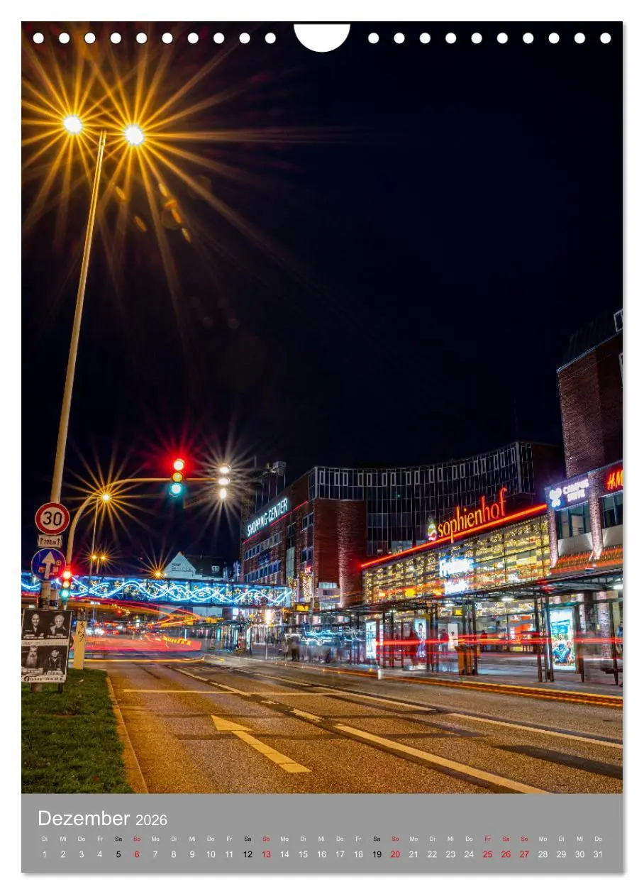 Bild: 9783516367720 | Kiel im Dunkeln. (Wandkalender 2026 DIN A4 hoch), CALVENDO...