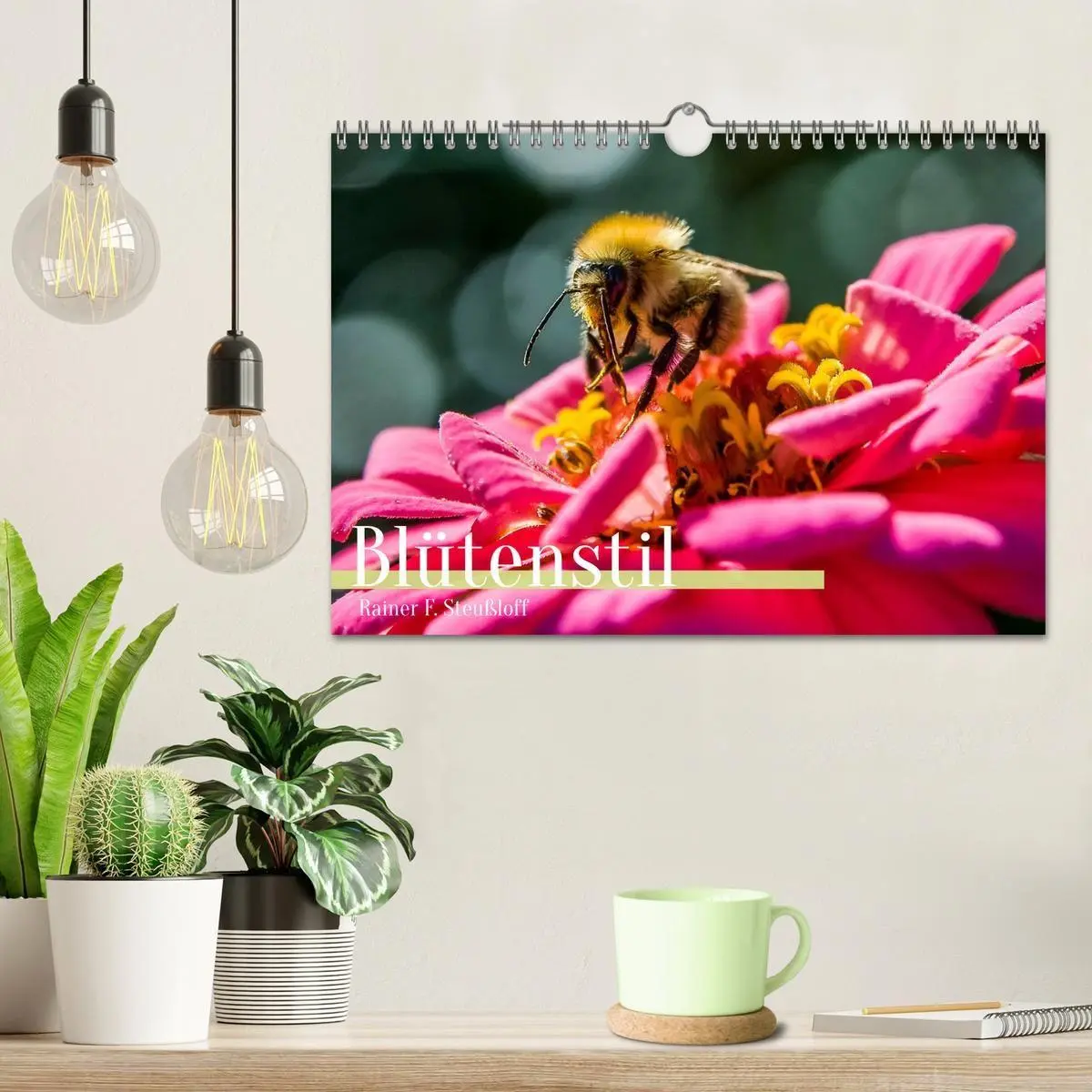 Bild: 9783516670721 | Blütenstil (Wandkalender 2026 DIN A4 quer), CALVENDO Monatskalender