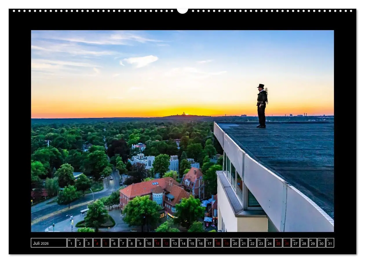 Bild: 9783457831021 | Schornsteinfeger über Berlin 2026 (Wandkalender 2026 DIN A2 quer),...