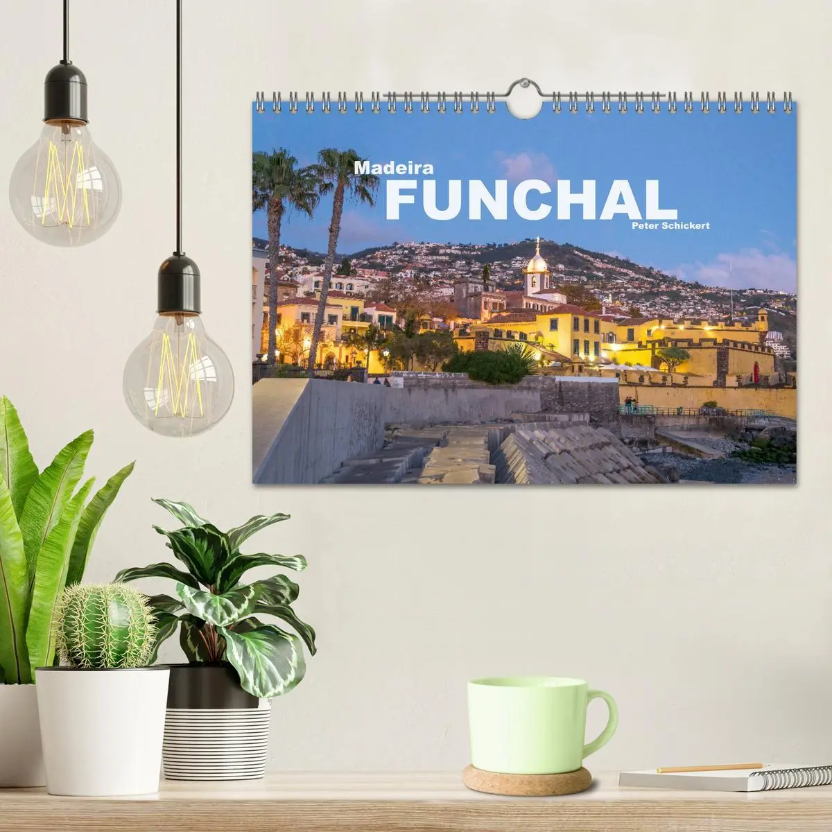 Bild: 9783457813621 | Madeira - Funchal (Wandkalender 2026 DIN A4 quer), CALVENDO...