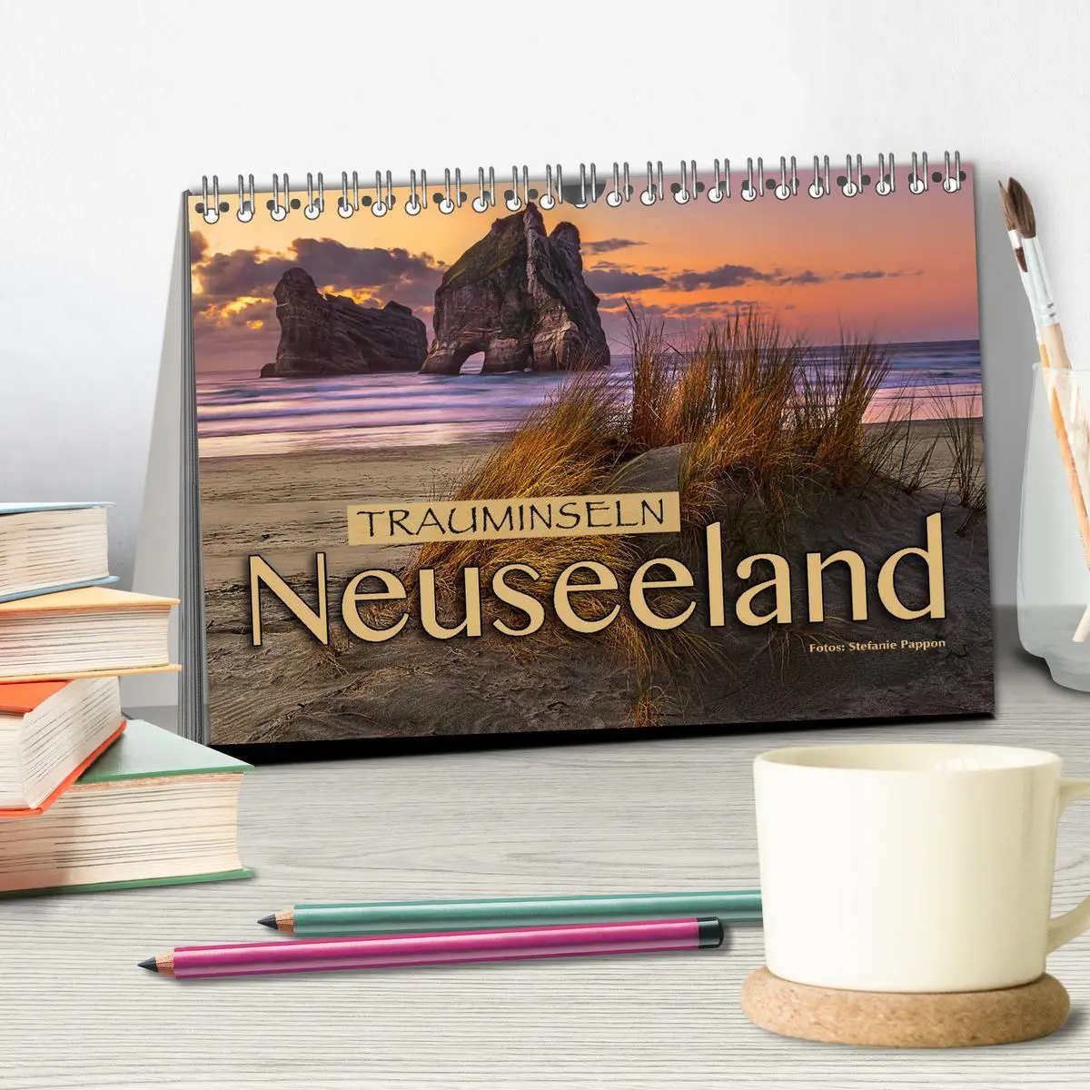 Bild: 9783457884621 | Trauminseln Neuseeland (Tischkalender 2026 DIN A5 quer), CALVENDO...