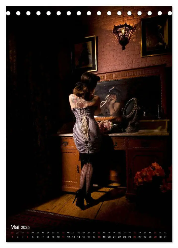 Bild: 9783457046821 | Boudoir Burlesque (Tischkalender 2025 DIN A5 hoch), CALVENDO...