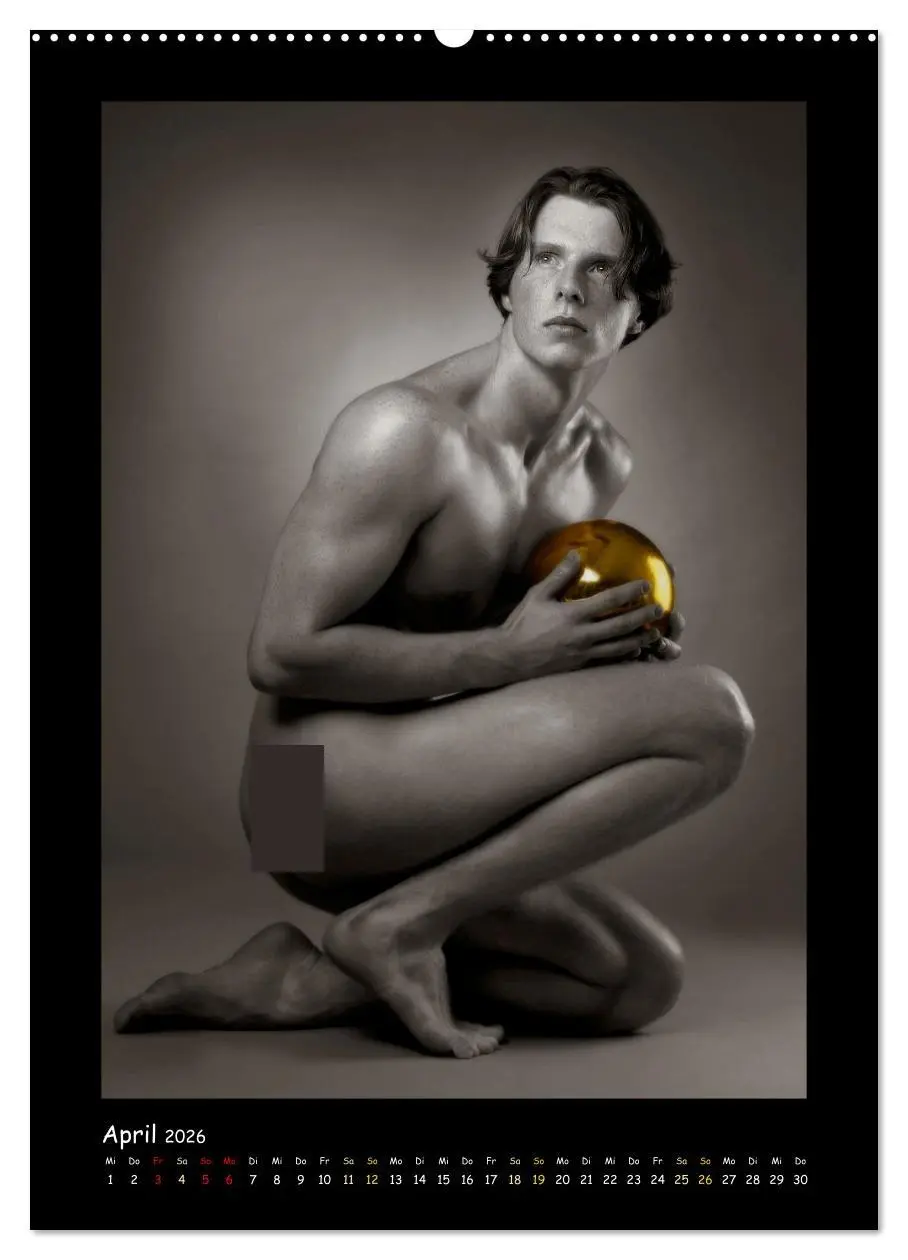 Bild: 9783516347821 | Golden Ball Männerakte exquisit (hochwertiger Premium Wandkalender...