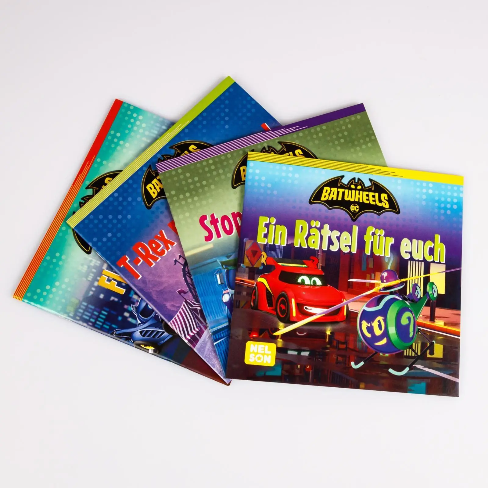 Bild: 9783845129921 | 4er-Set Maxi-Mini 59: DC Batwheels | Box | Nelson Maxi-Mini | 24 S.