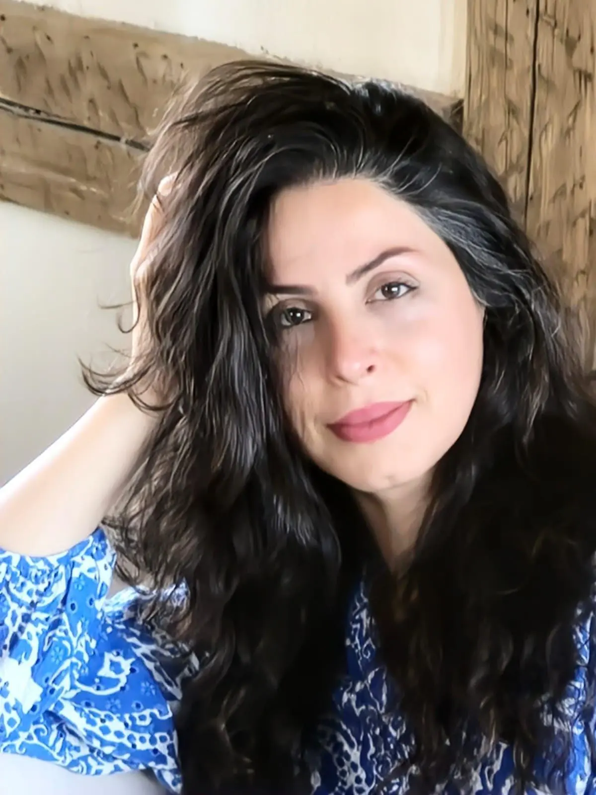 Autor: 9783842250222 | Die Wellen der Liebe | Im Schatten der Zypressen | Neda Gholamizarini