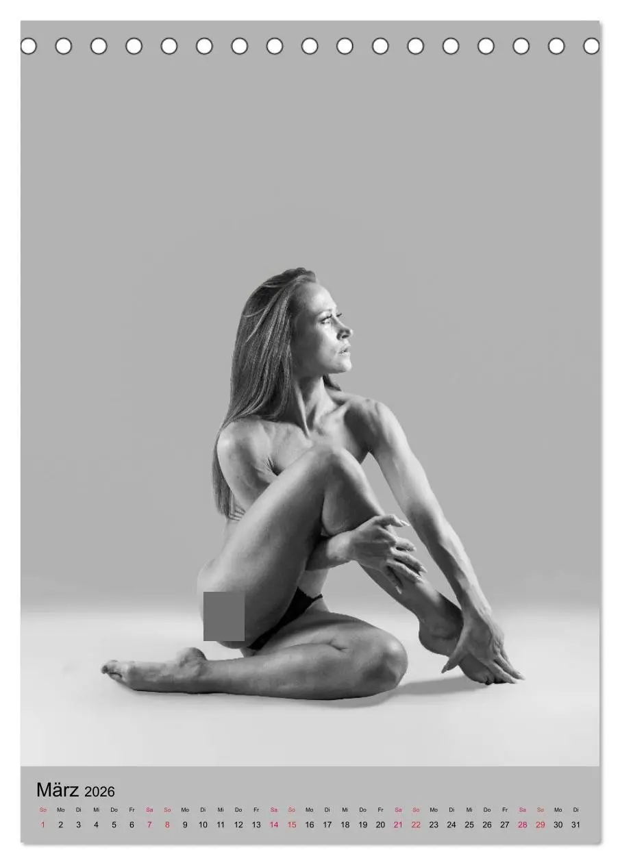 Bild: 9783516390322 | MS UNIVERSE (Tischkalender 2026 DIN A5 hoch), CALVENDO Monatskalender