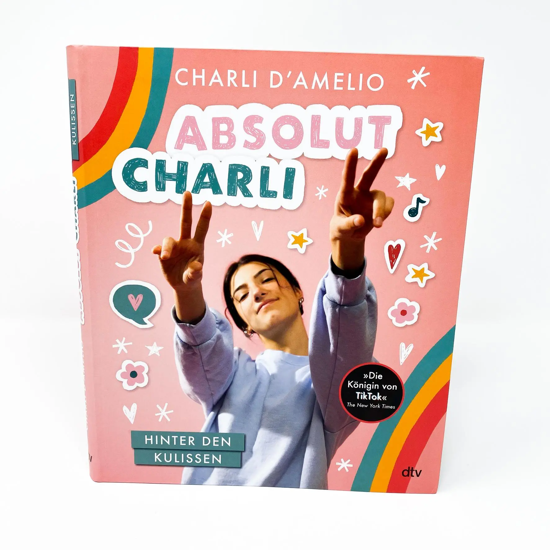 Bild: 9783423740722 | Absolut Charli - Hinter den Kulissen | Charli D'Amelio | Taschenbuch