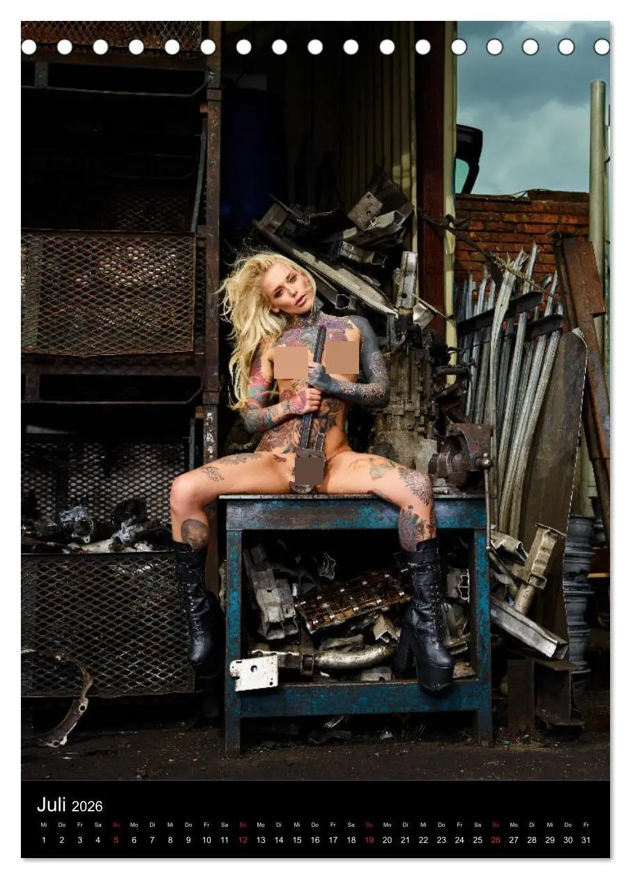 Bild: 9783516401622 | TATTOO NUDES (Tischkalender 2026 DIN A5 hoch), CALVENDO Monatskalender