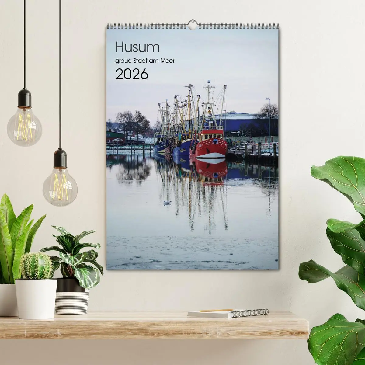Bild: 9783516241822 | Husum - graue Stadt am Meer (Wandkalender 2026 DIN A2 hoch),...