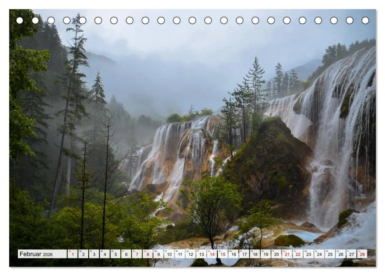 Bild: 9783457901922 | Göttererwachen. Die Natur im mystischen Nebel (Tischkalender 2026...