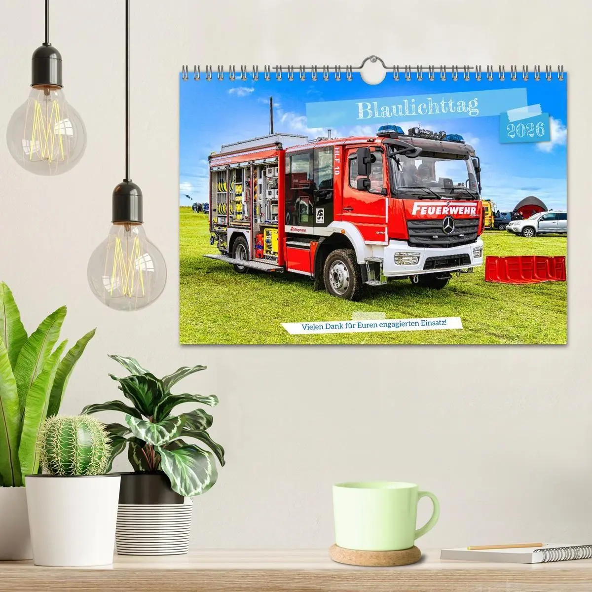 Bild: 9783516672022 | Blaulichttag, unsere Retter! (Wandkalender 2026 DIN A4 quer),...