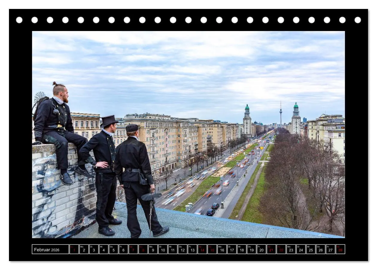 Bild: 9783457813522 | Schornsteinfeger über Berlin - Die Glücksbringer auf den Dächern...