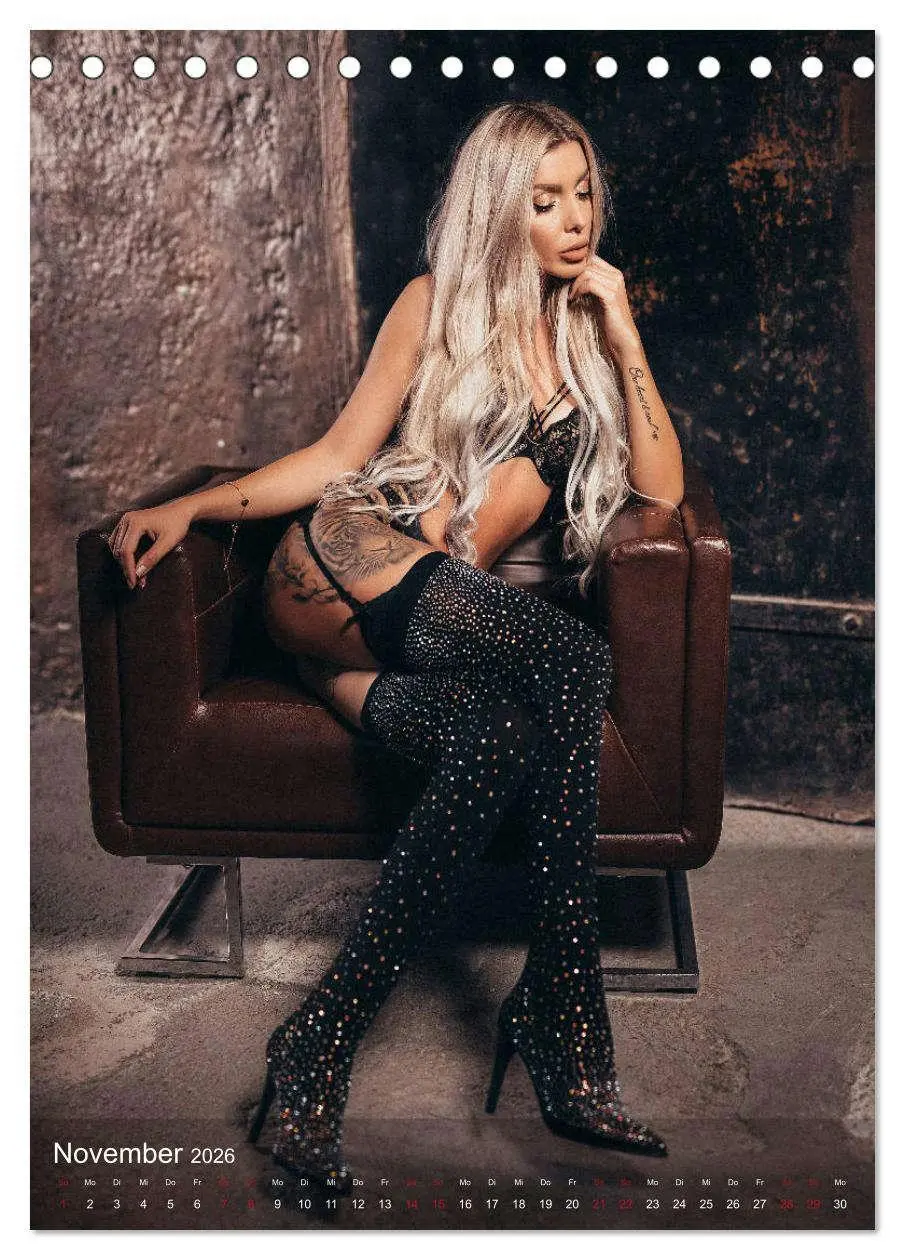 Bild: 9783516383522 | Christina - Tattoo Girls (Tischkalender 2026 DIN A5 hoch), CALVENDO...