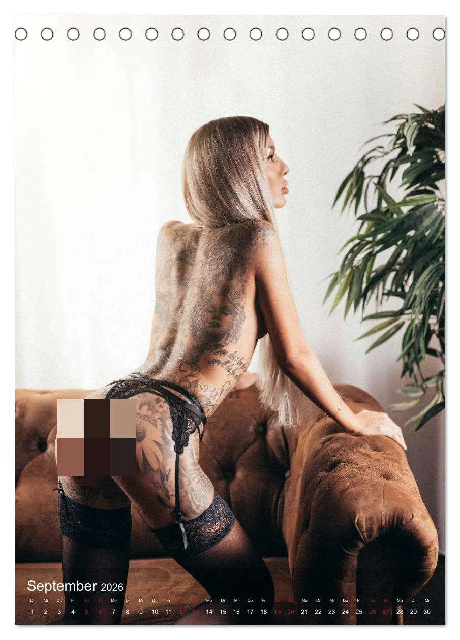 Bild: 9783516383522 | Christina - Tattoo Girls (Tischkalender 2026 DIN A5 hoch), CALVENDO...