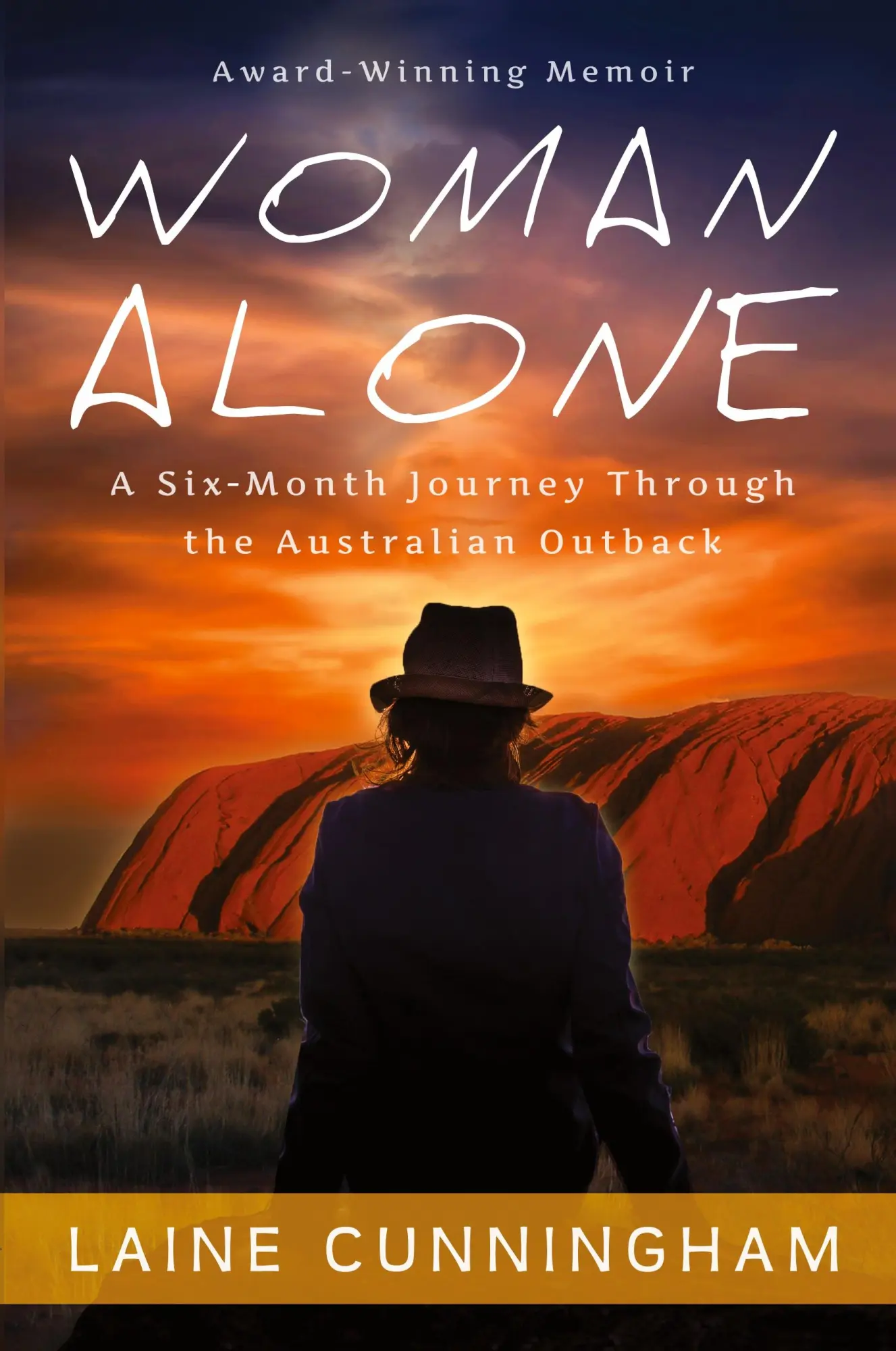 Cover: 9780998224022 | Woman Alone | A Six Month Journey Through the Australian Outback