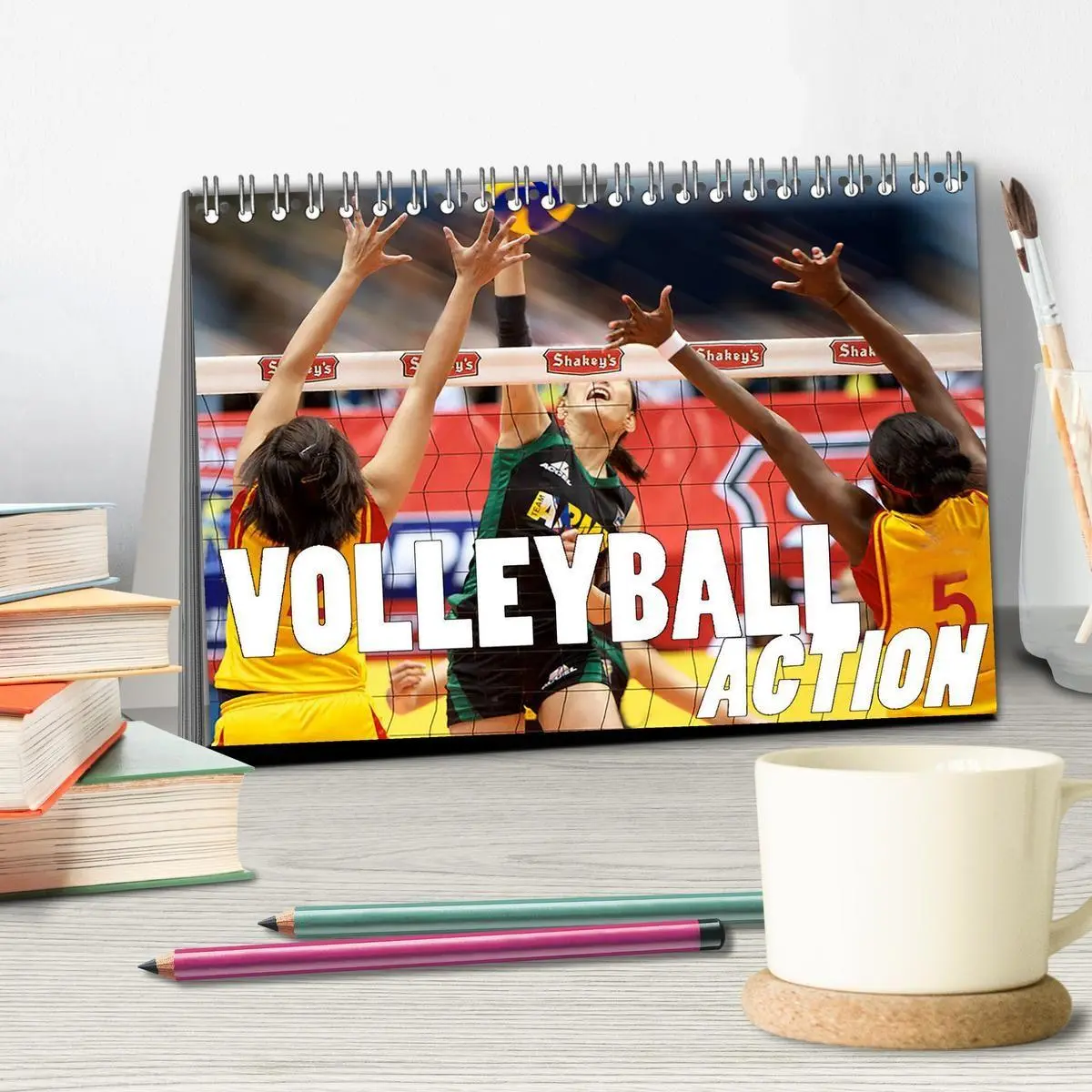 Bild: 9783569834422 | Volleyball Action (Tischkalender 2027 DIN A5 quer), CALVENDO...