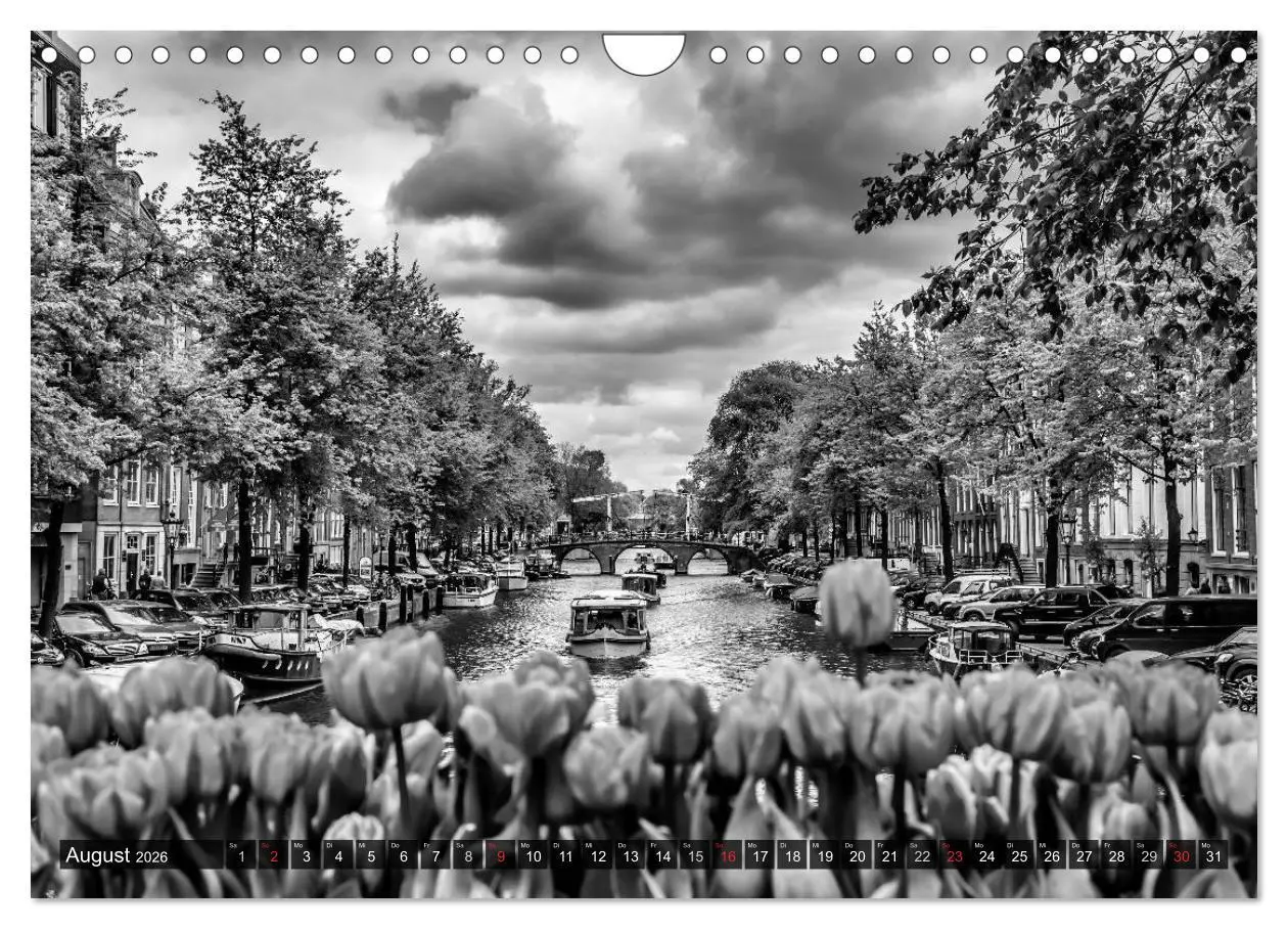 Bild: 9783516039122 | AMSTERDAM Stadtherz in Monochrom (Wandkalender 2026 DIN A4 quer),...
