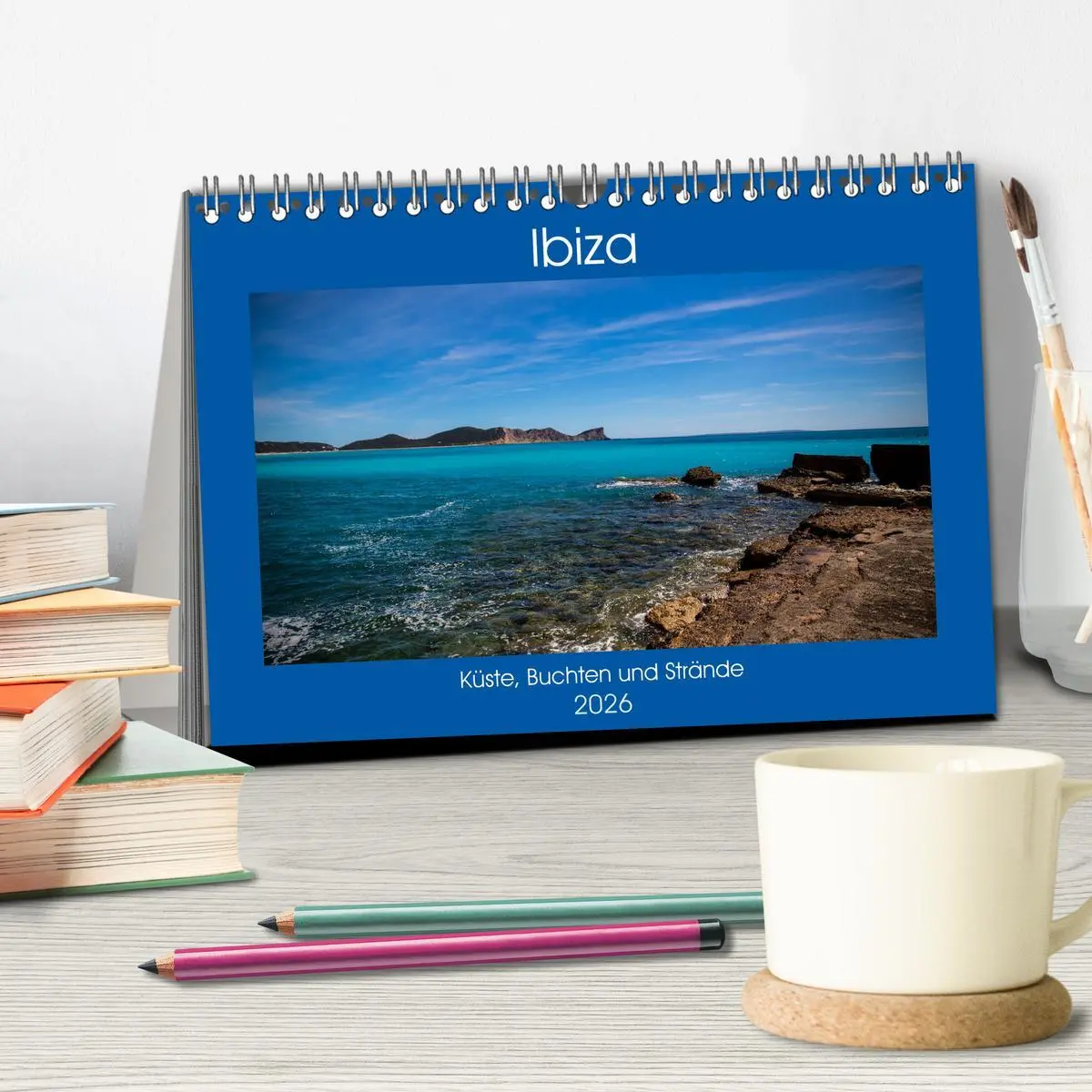 Bild: 9783457921623 | Ibiza Küste, Buchten und Strände (Tischkalender 2026 DIN A5 quer),...