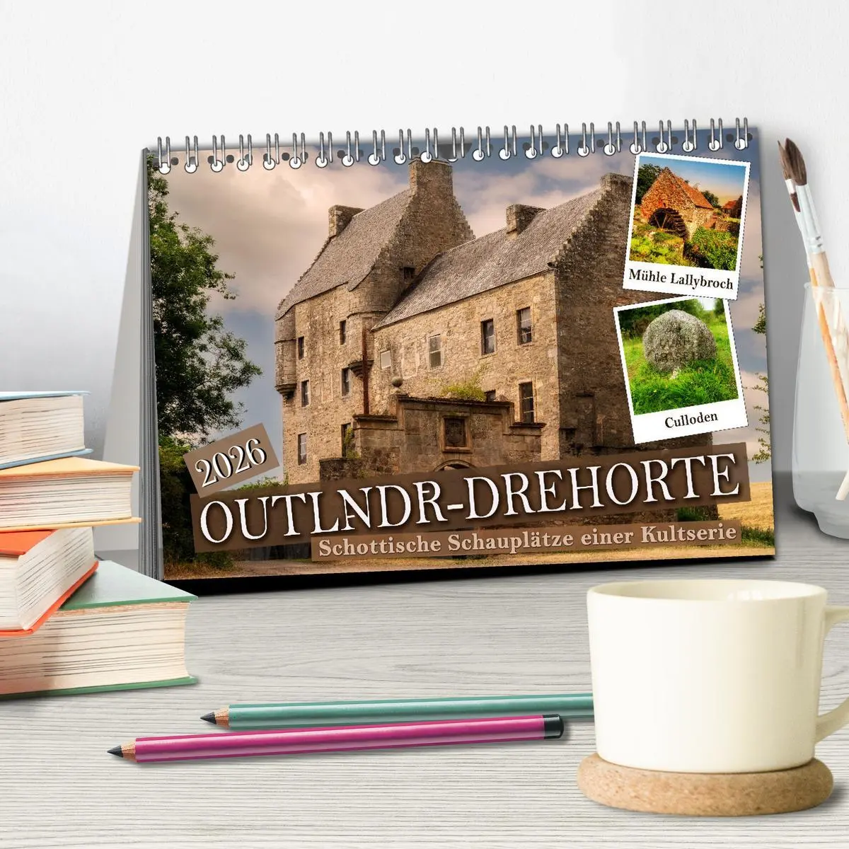 Bild: 9783457573723 | Outlndr-Drehorte (Tischkalender 2026 DIN A5 quer), CALVENDO...