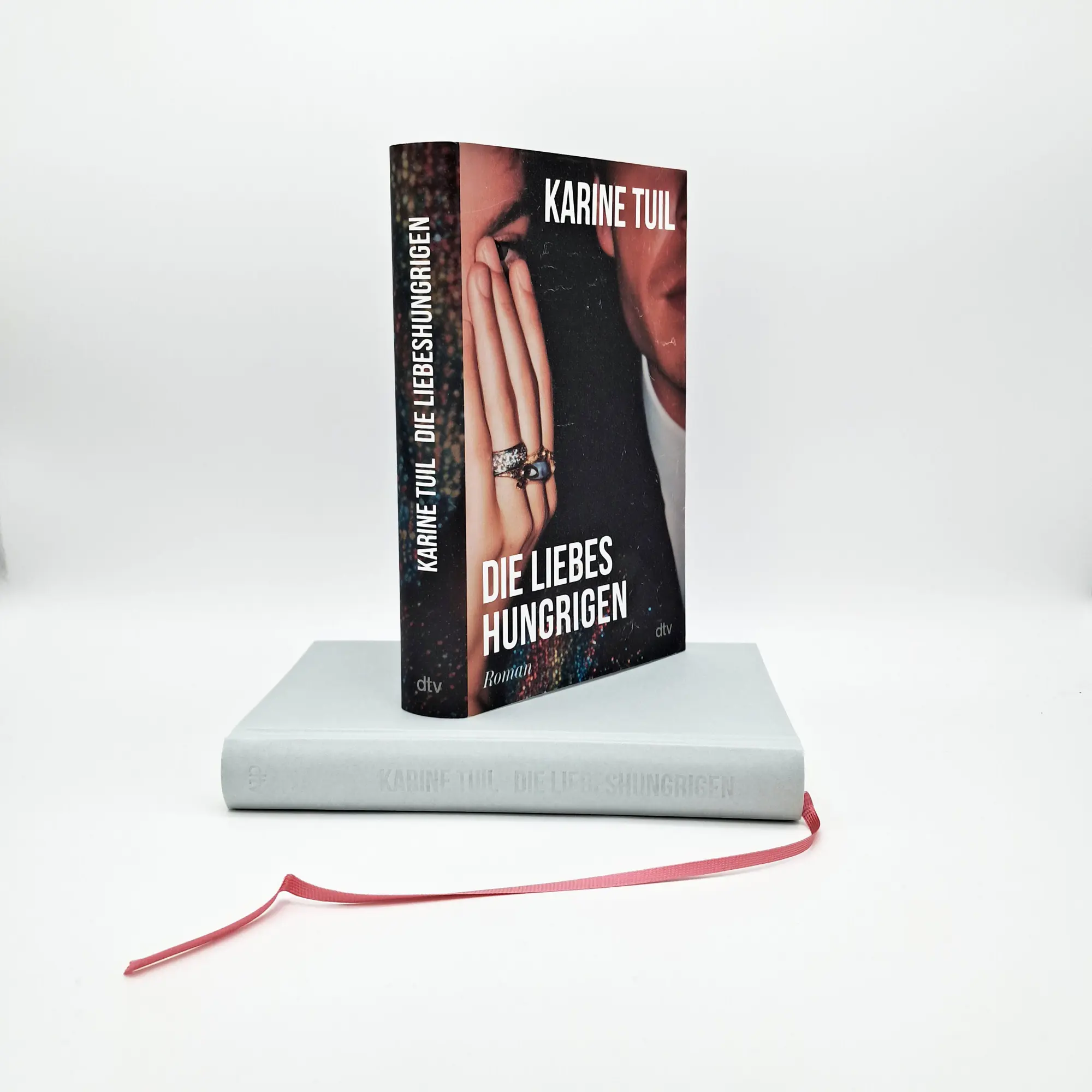 Bild: 9783423285223 | Die Liebeshungrigen | Karine Tuil | Buch | 400 S. | Deutsch | 2026