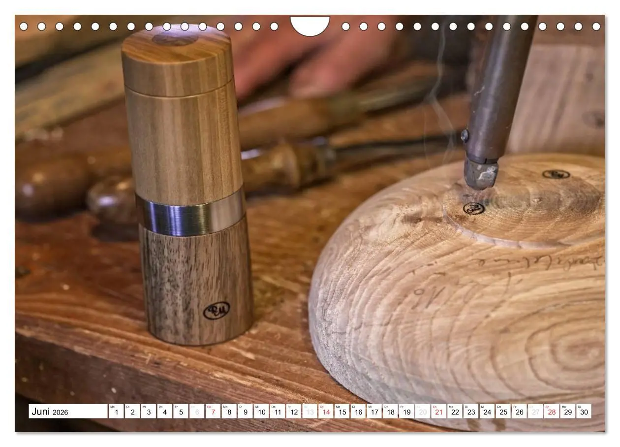Bild: 9783457945223 | Holz enttäuscht nie (Wandkalender 2026 DIN A4 quer), CALVENDO...