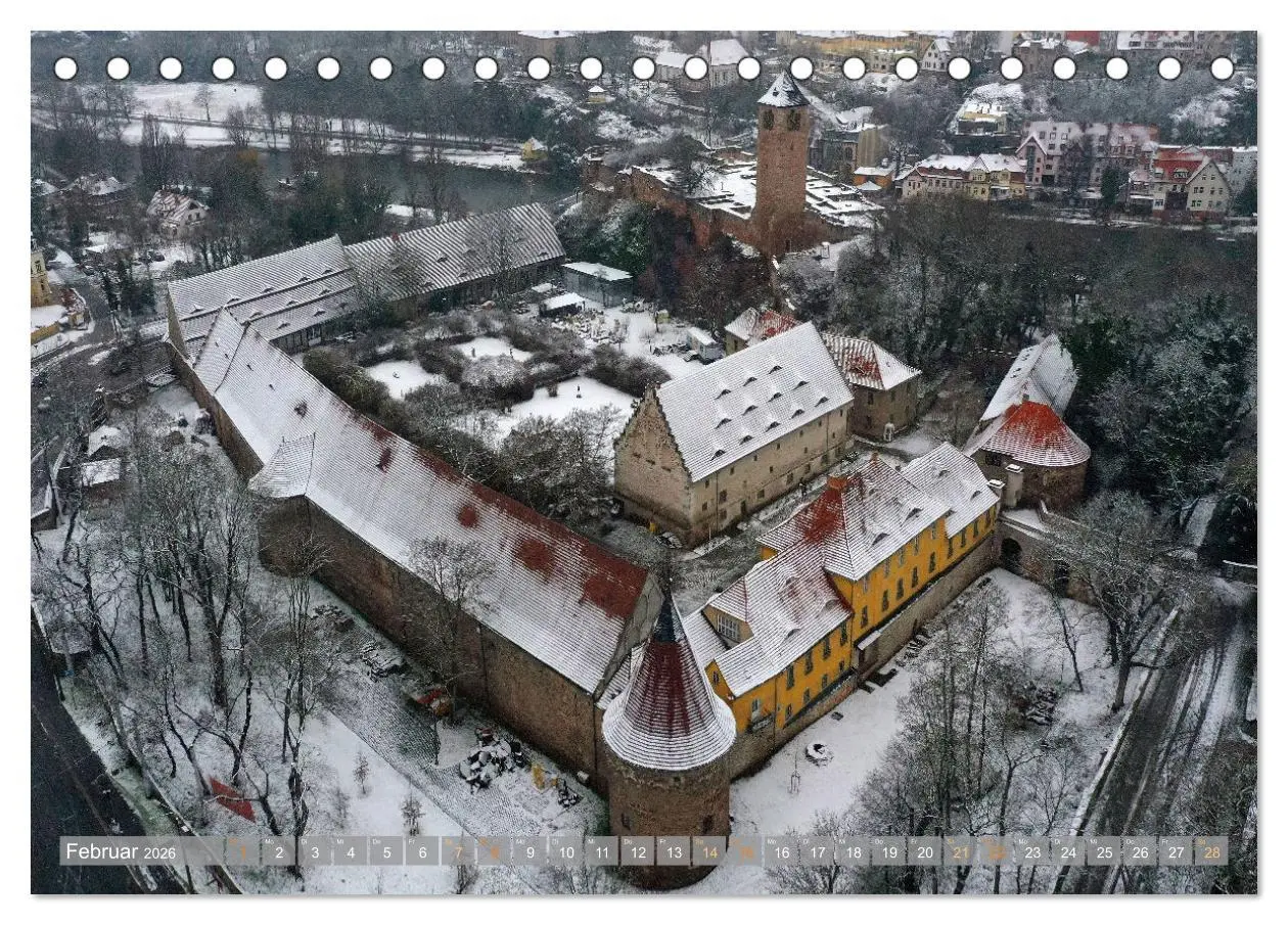 Bild: 9783457526323 | HALLE SAALE GEDROHNT 2026 (Tischkalender 2026 DIN A5 quer),...