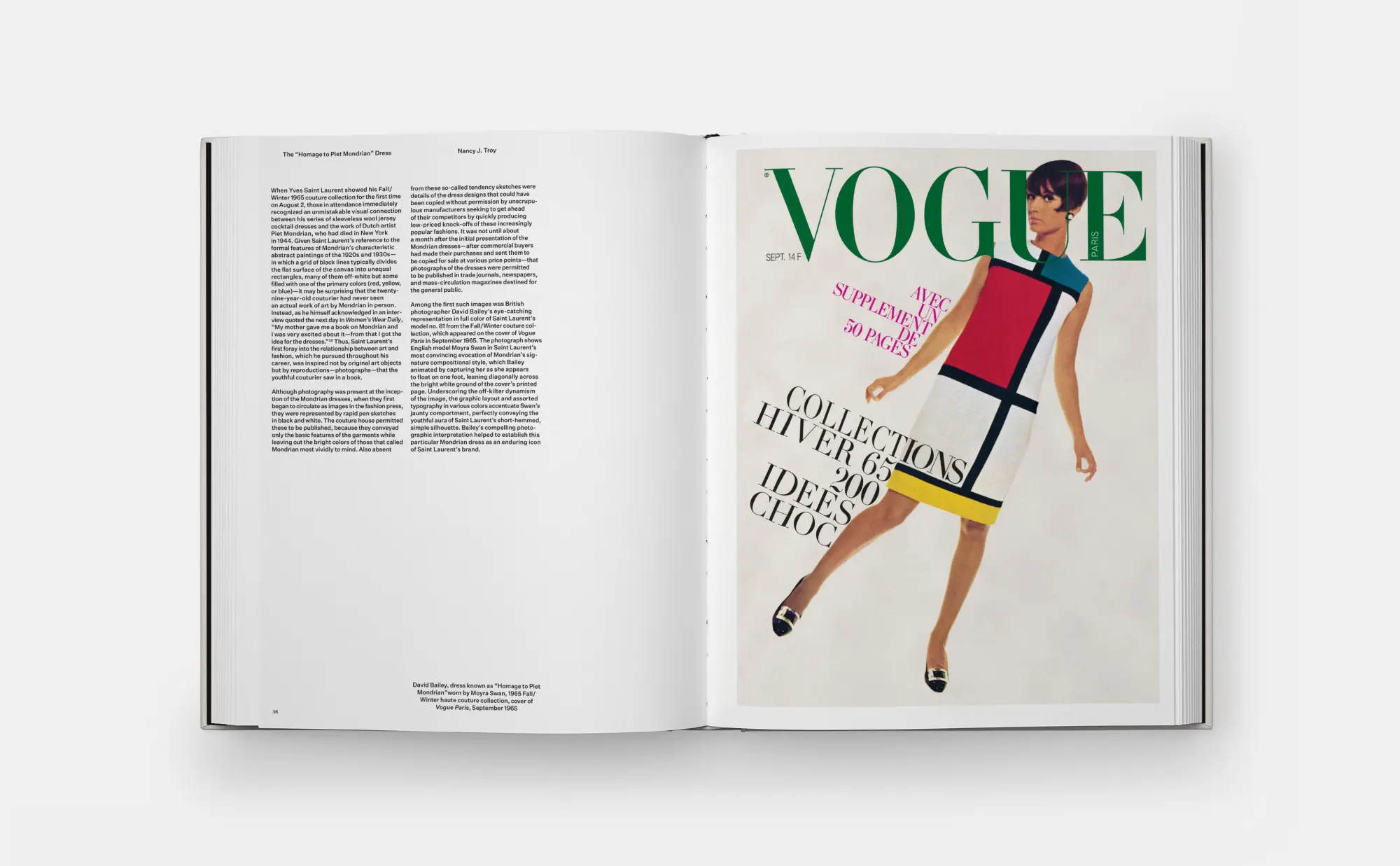 Bild: 9781838669423 | Yves Saint Laurent and Photography | Madison Cox | Buch | 160 S.