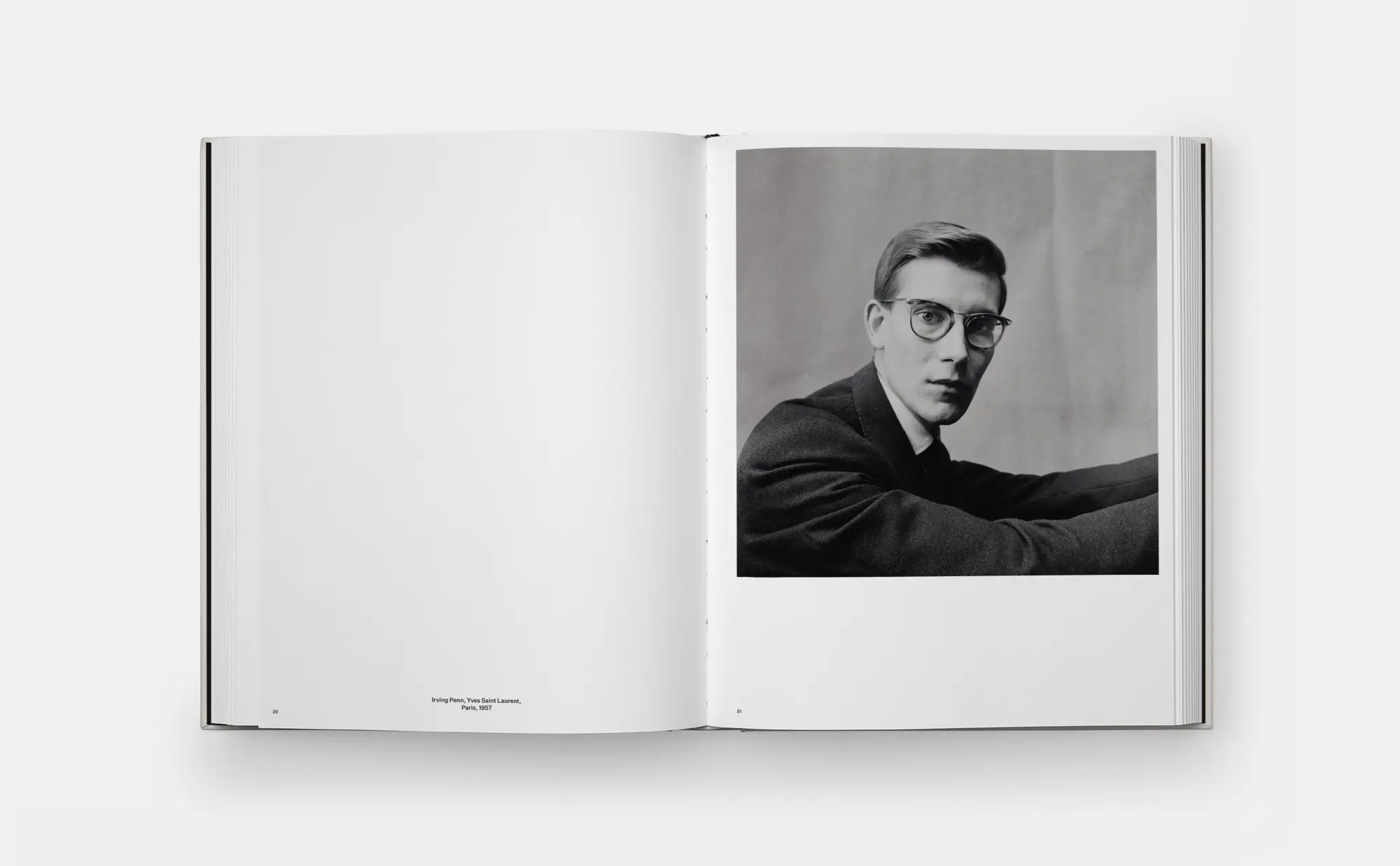 Bild: 9781838669423 | Yves Saint Laurent and Photography | Madison Cox | Buch | 160 S.