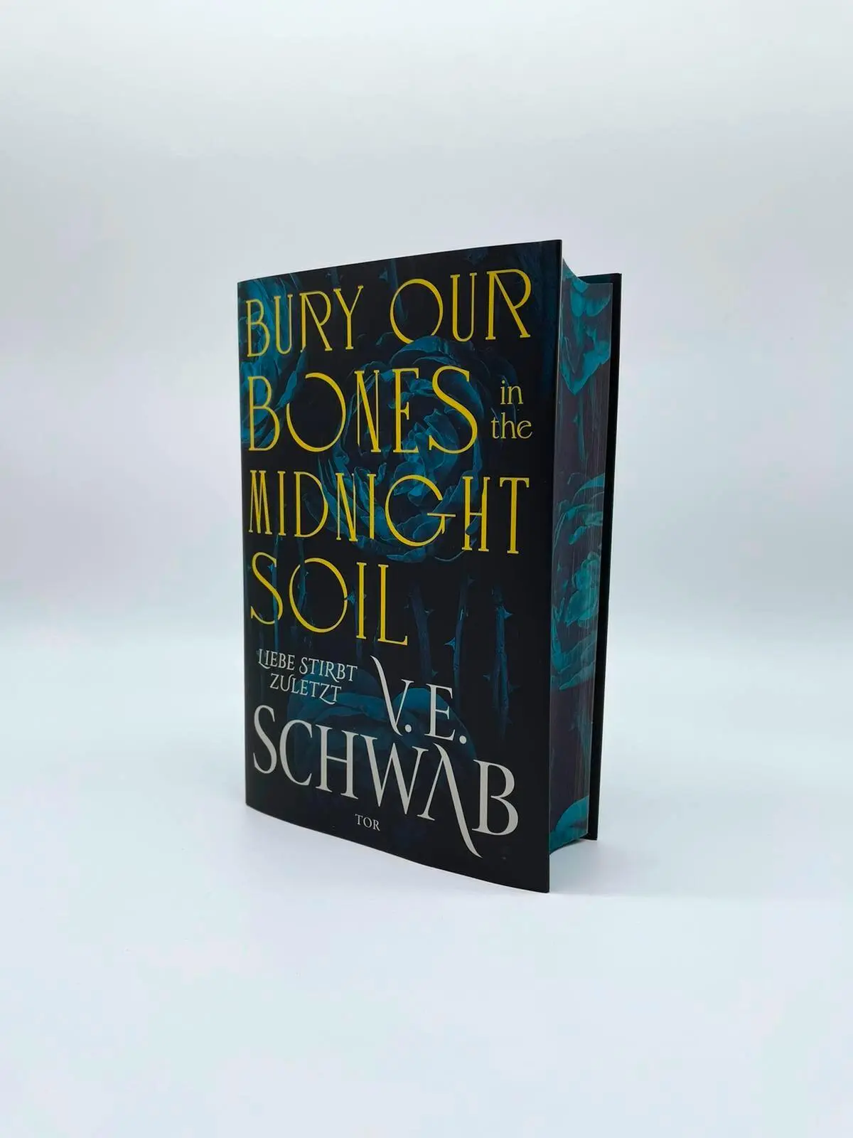 Bild: 9783596710324 | Bury Our Bones in the Midnight Soil | V. E. Schwab | Buch | 688 S.