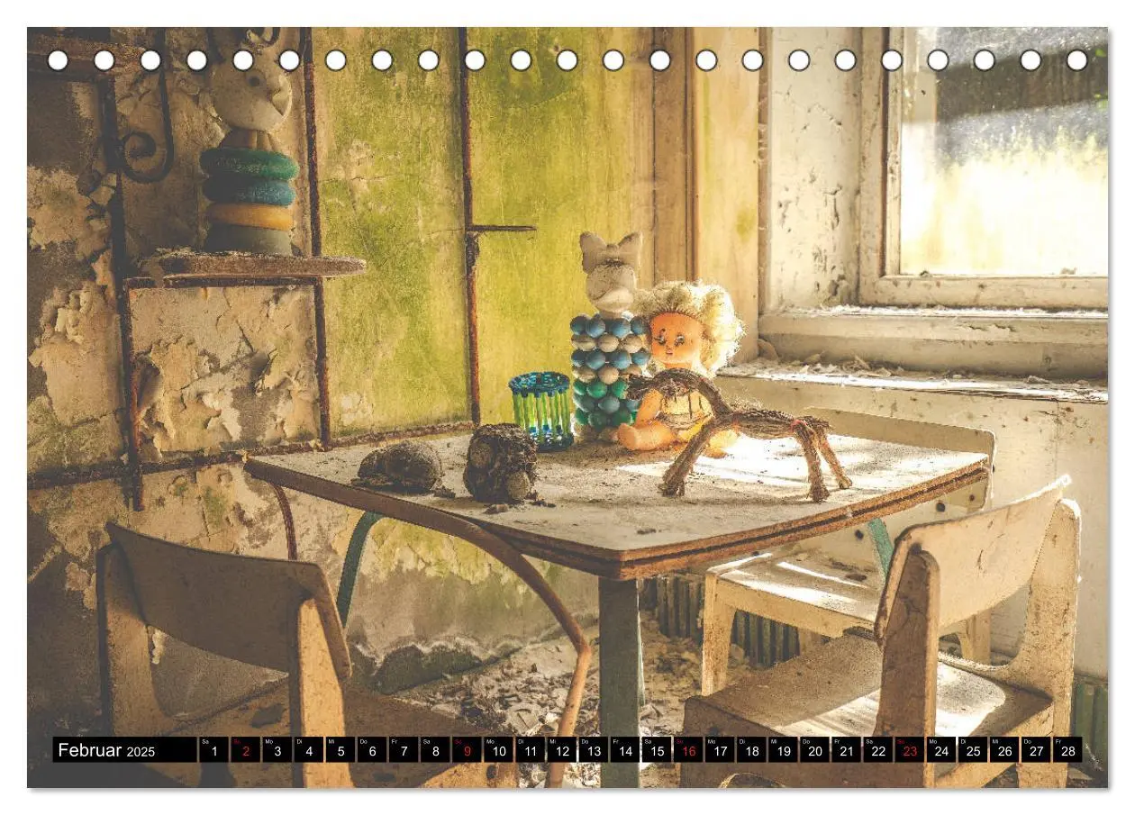 Bild: 9783435302024 | Chernobyl/Prypjat 2025 (Tischkalender 2025 DIN A5 quer), CALVENDO...