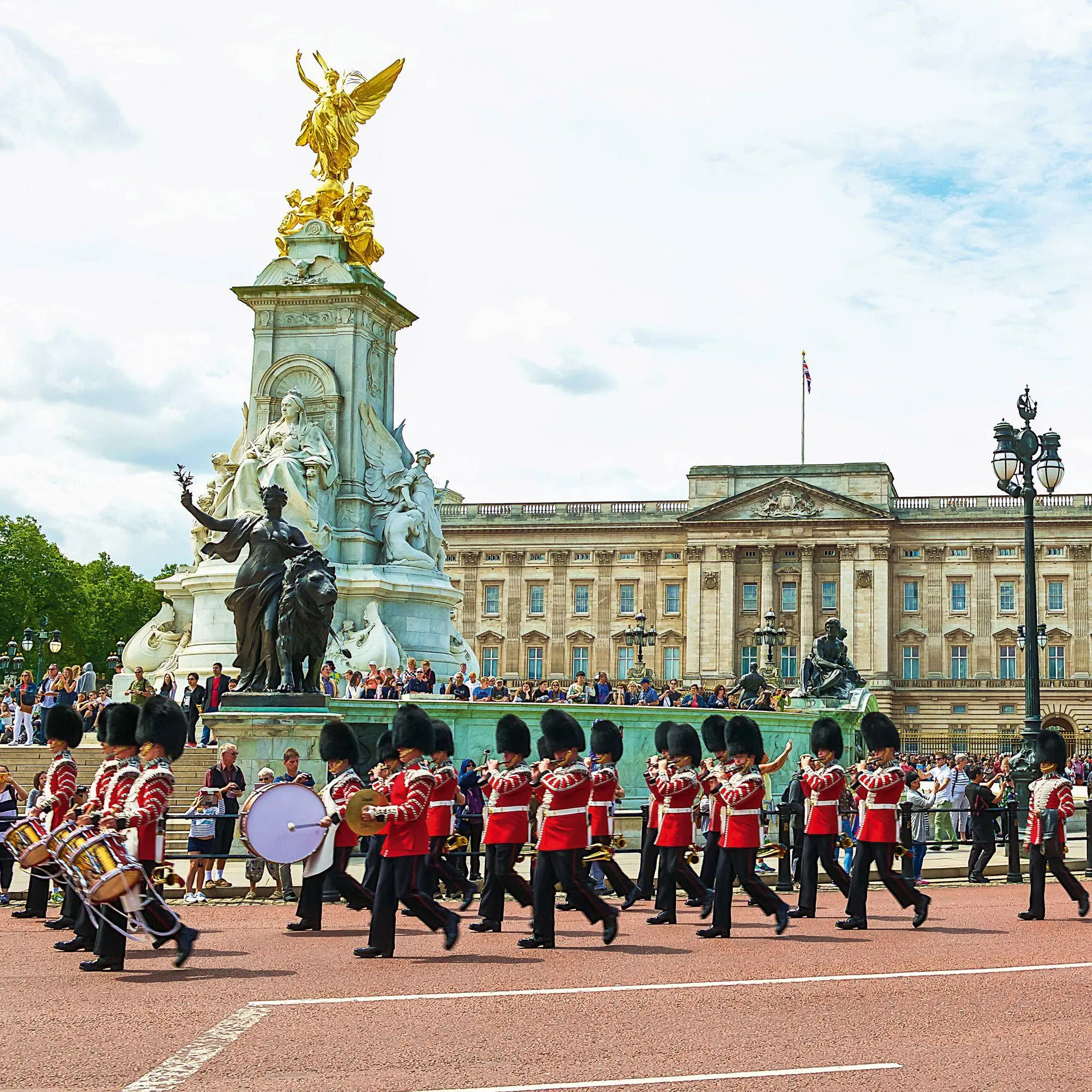Bild: 9783959296724 | London 2027 | Kalender 2027 | Kalender | Wonderful World | 28 S.