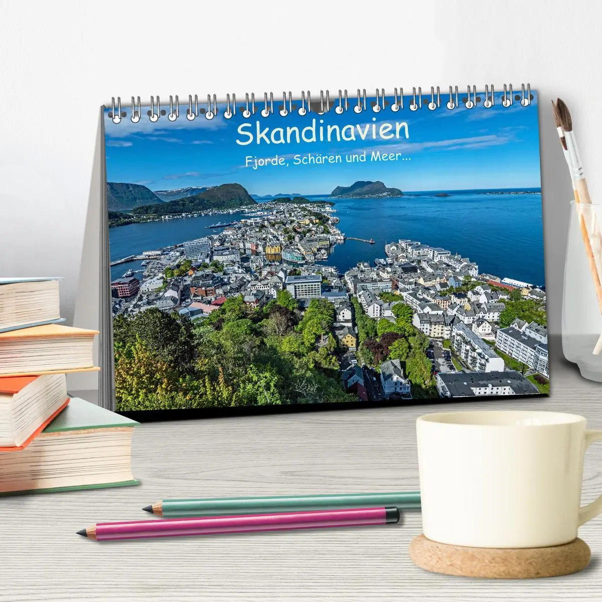 Bild: 9783457878224 | Skandinavien - Fjorde, Schären und Meer... (Tischkalender 2026 DIN...