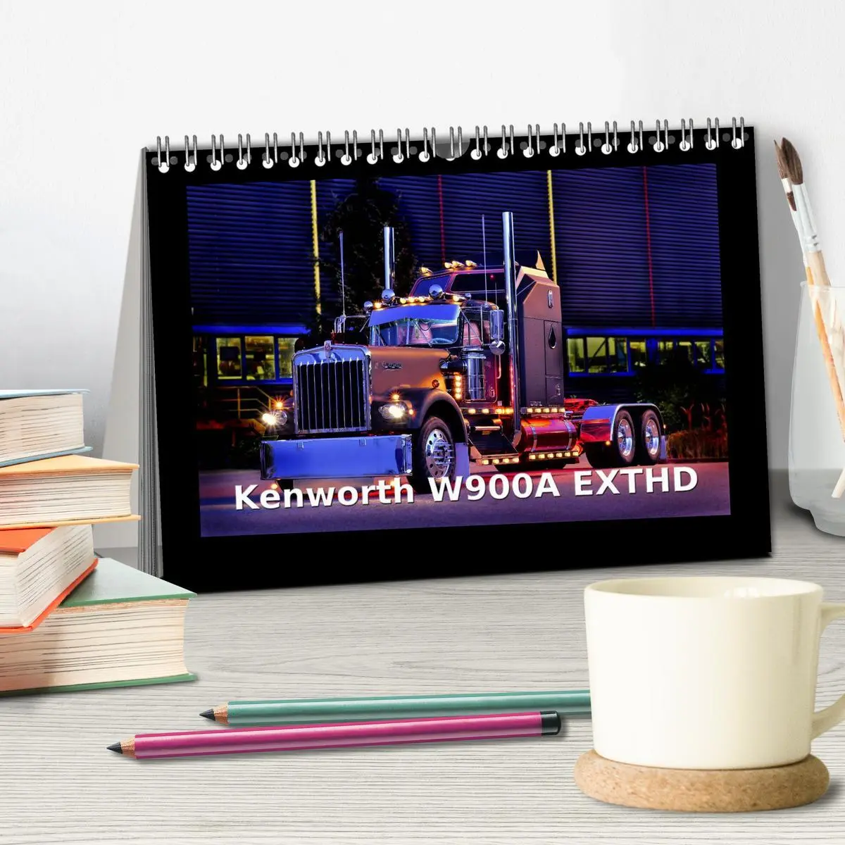Bild: 9783516028324 | Kenworth W900A EXTHD (Tischkalender 2026 DIN A5 quer), CALVENDO...
