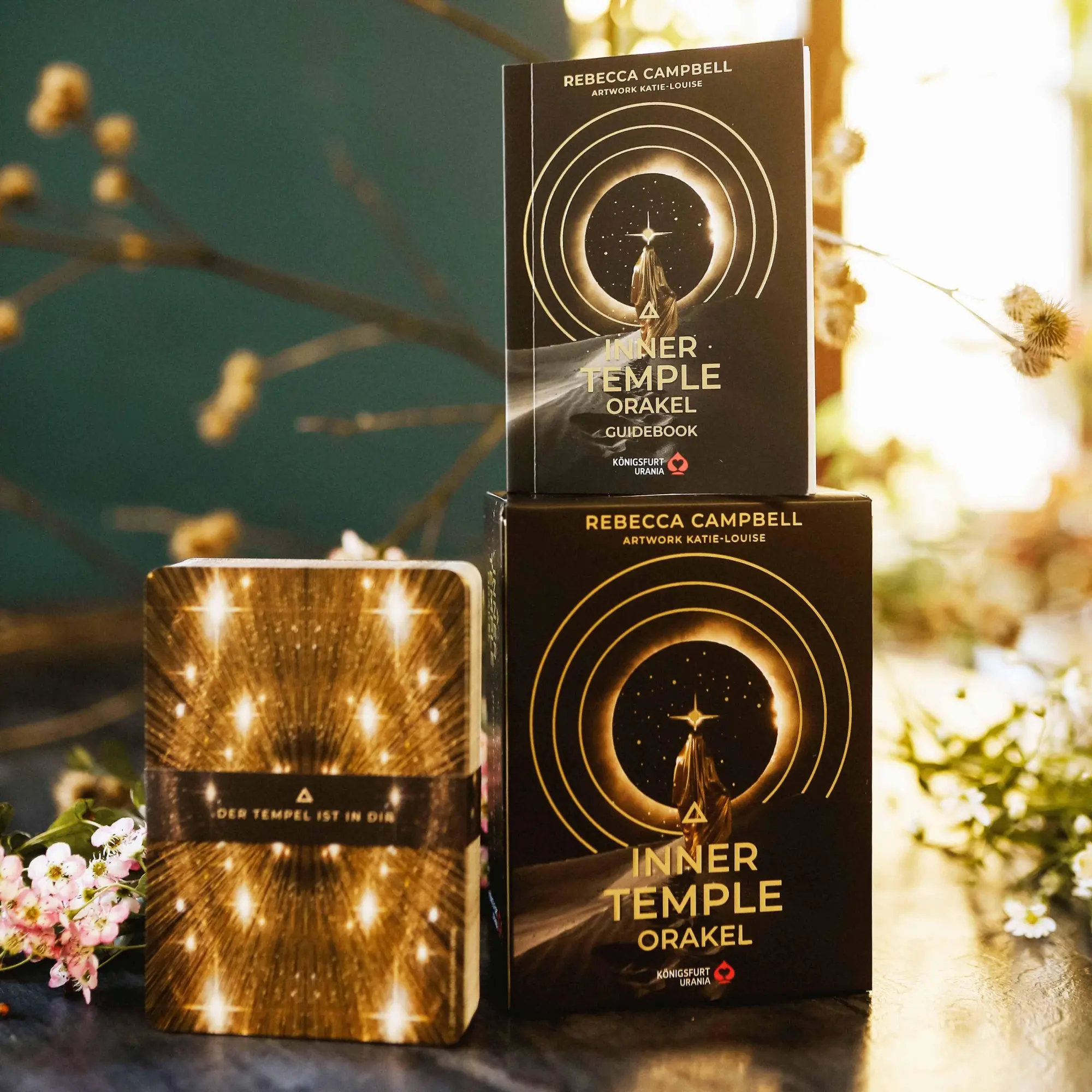 Bild: 9783868268324 | Inner Temple Orakel - 44 farbige Orakelkarten mit 160-seitigem...
