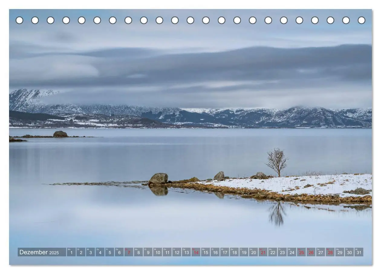 Bild: 9783435280025 | Lofoten - From Dusk Till Dawn (Tischkalender 2025 DIN A5 quer),...