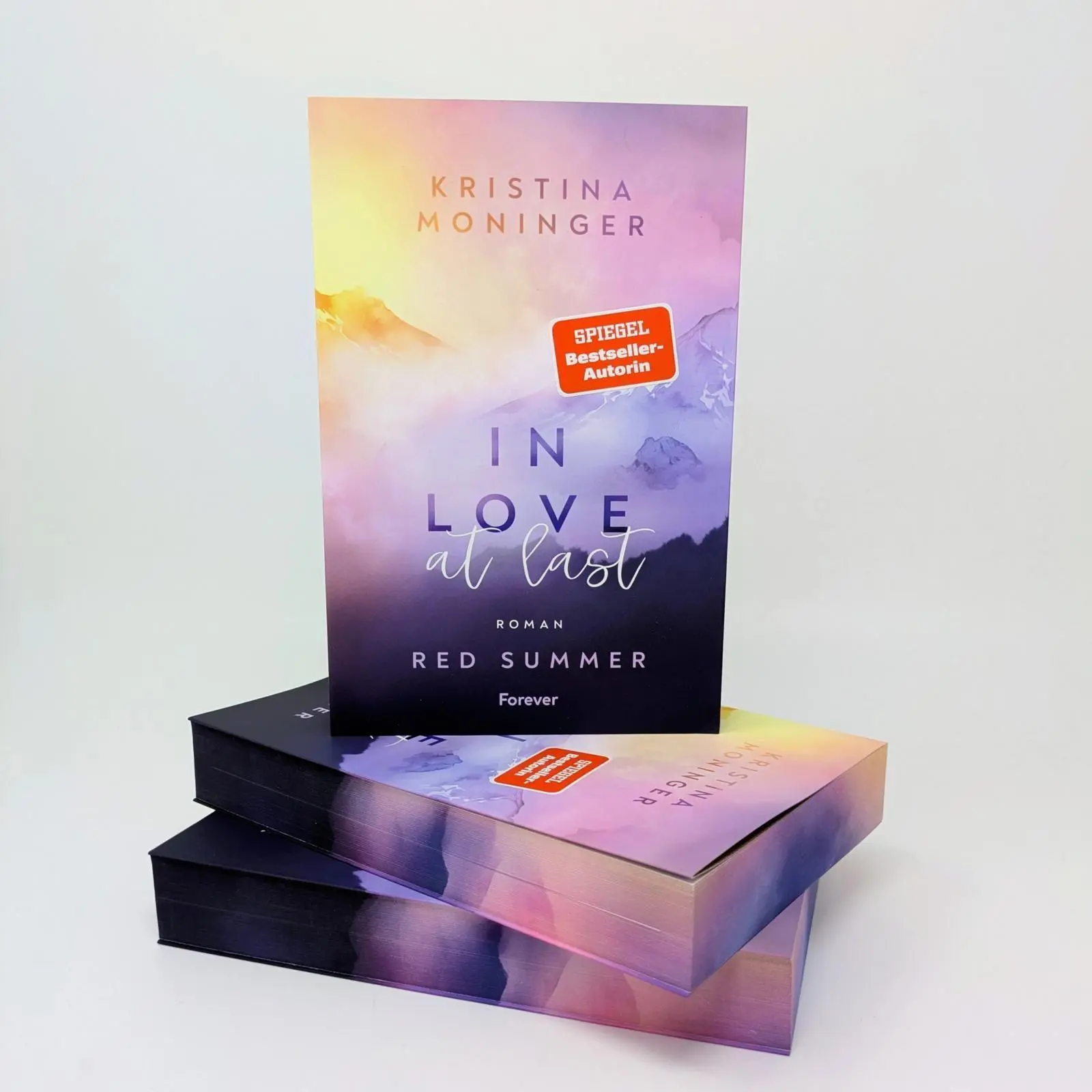 Bild: 9783989780125 | In Love at Last | Kristina Moninger | Taschenbuch | Red Summer | 2025