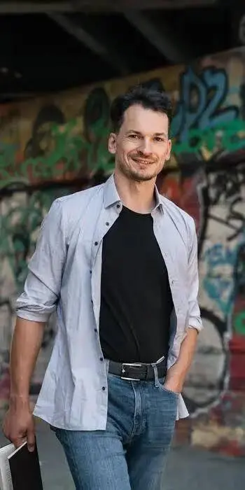 Autor: 9783991381525 | Auf der Straße bist du nie daheim | Alexander Cimzar | Taschenbuch