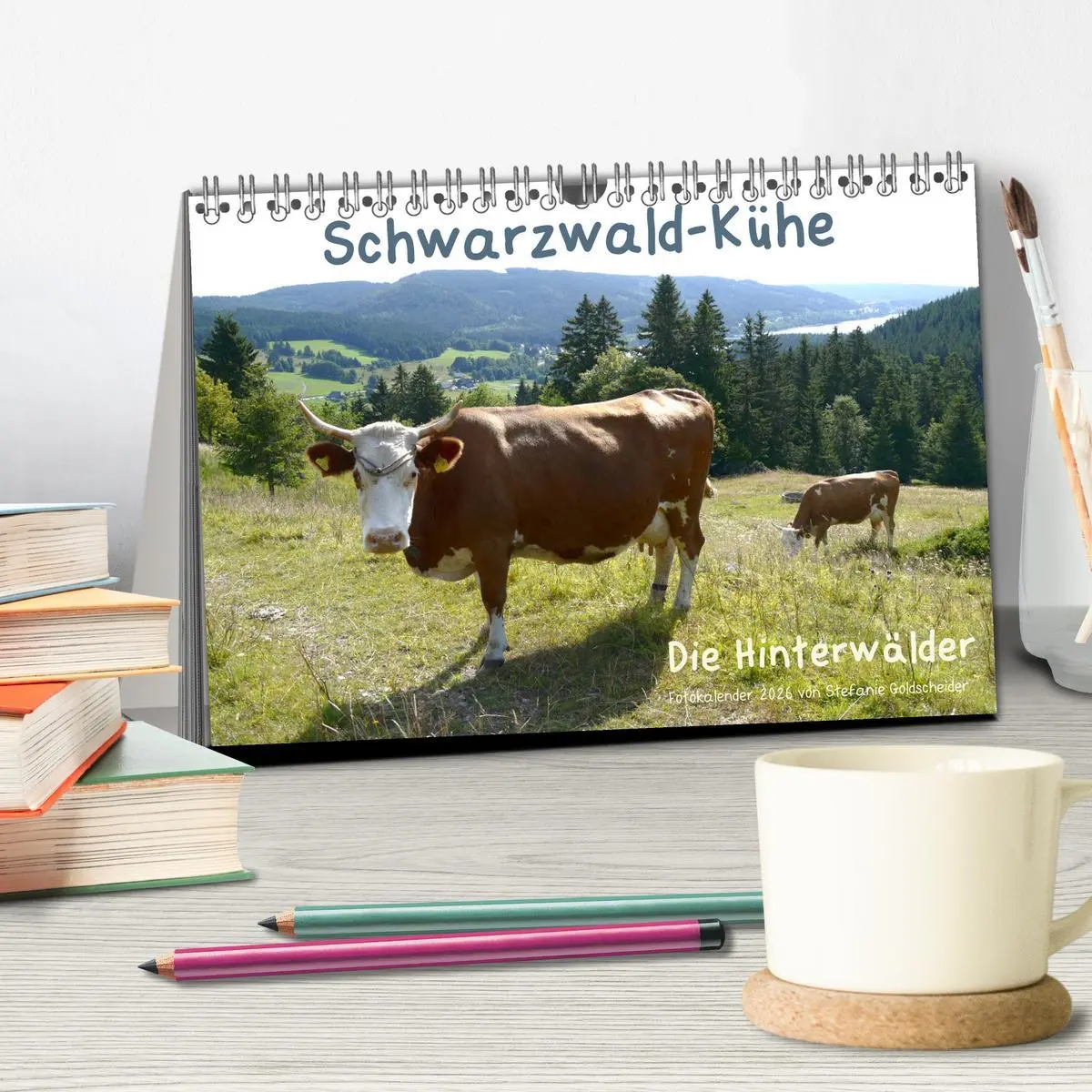 Bild: 9783457811825 | Schwarzwald-Kühe - Die Hinterwälder (Tischkalender 2026 DIN A5...