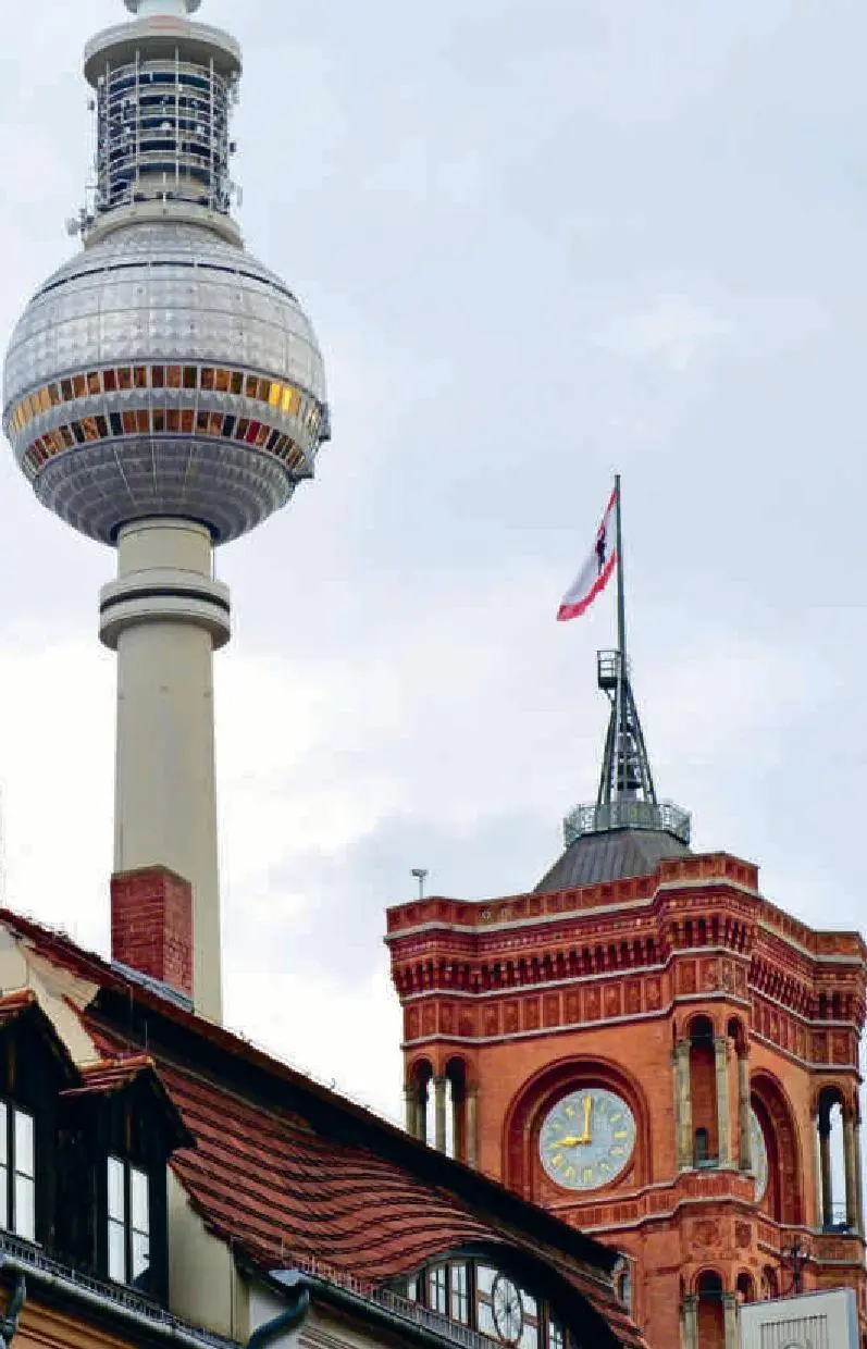 Bild: 9783814803425 | Berlin History Walks | Discovering the city on foot | Jonny Whitlam