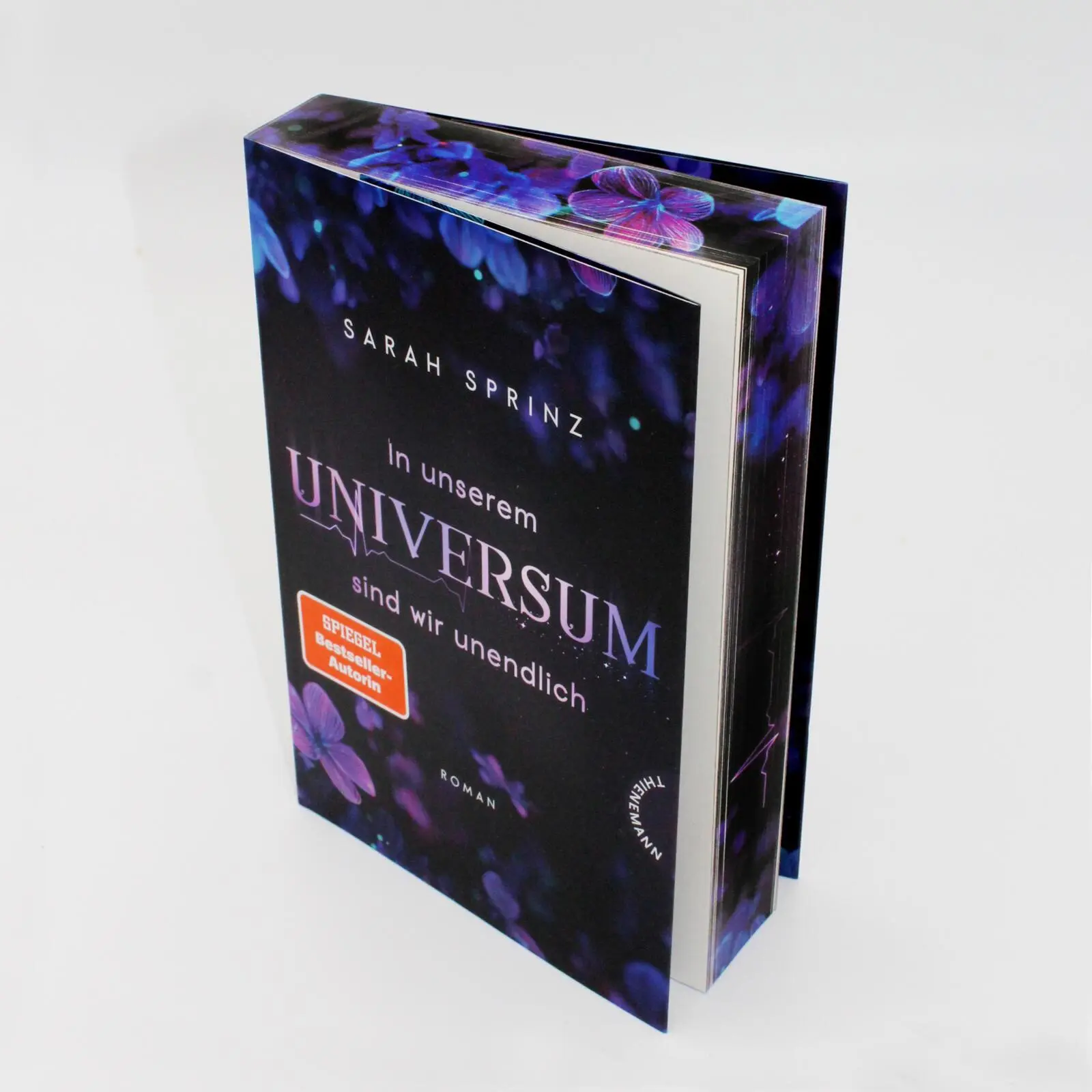 Bild: 9783522204125 | In unserem Universum sind wir unendlich | Sarah Sprinz | Taschenbuch